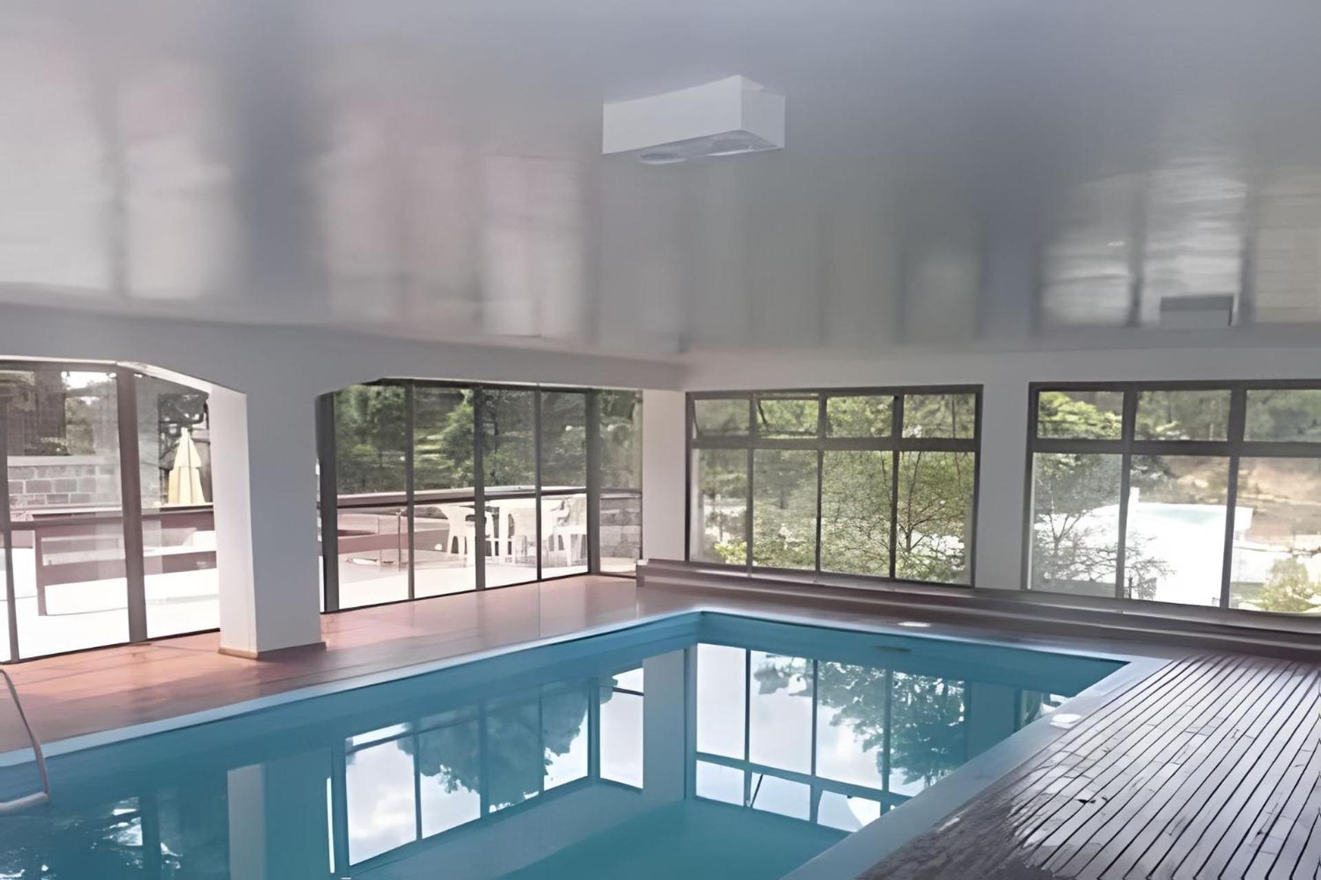 Apt no centro c piscina aquecida