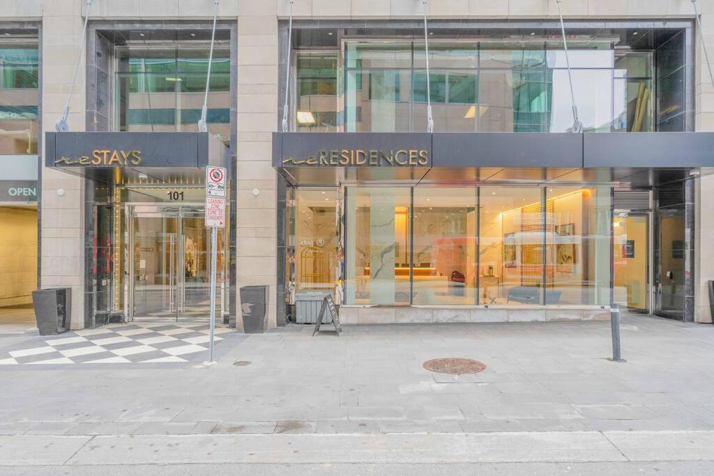 1BD Luxury Condo - Walk to Parliament