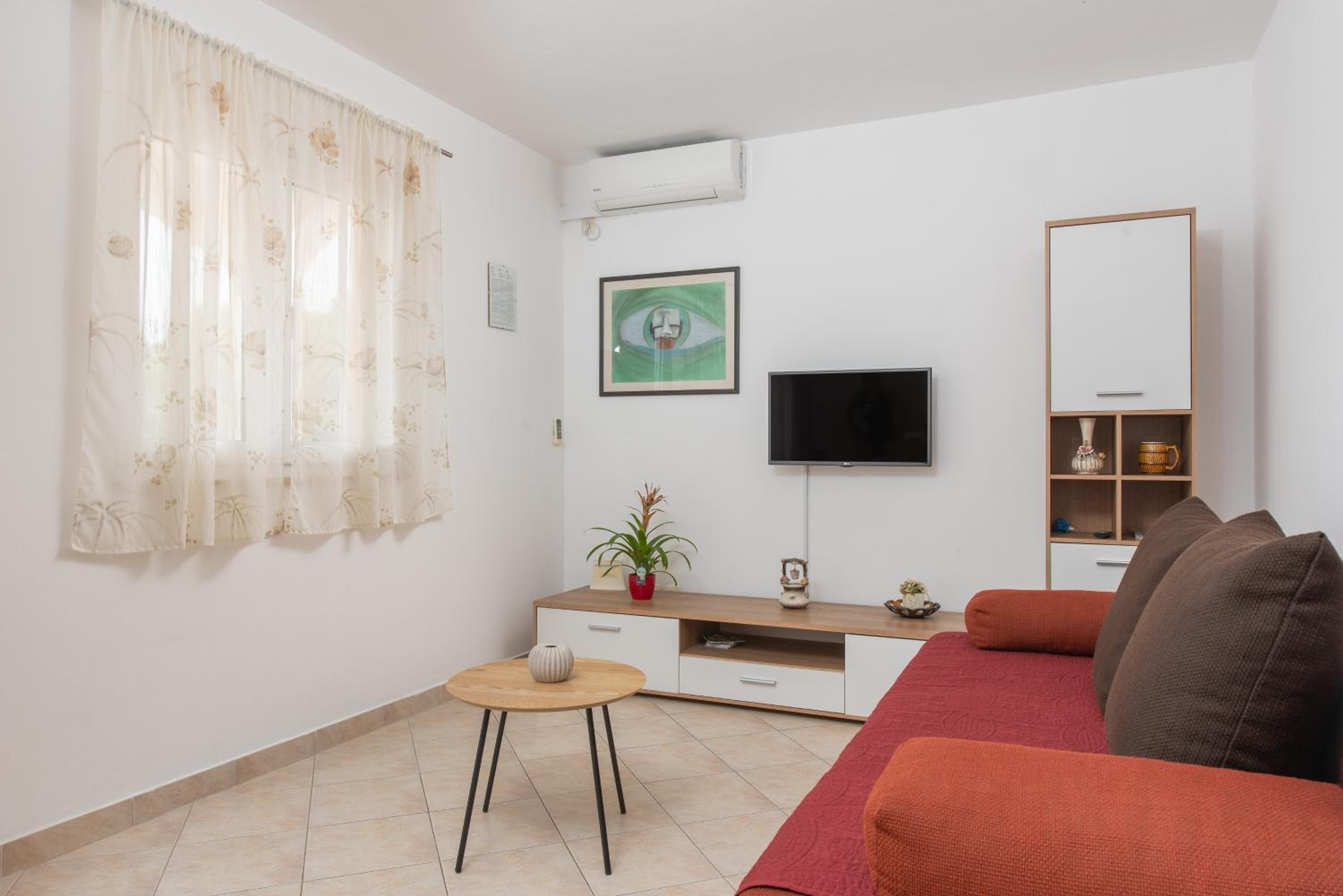 Apartments Iva