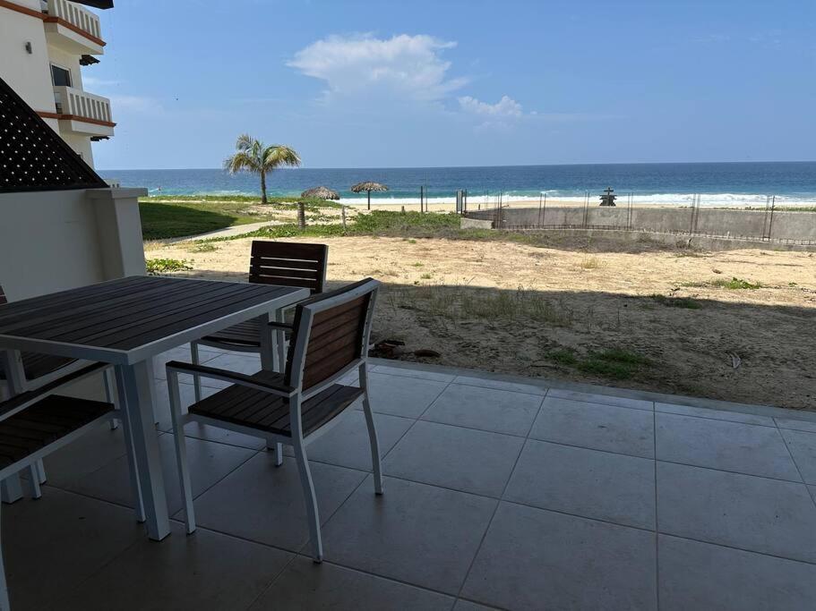Beachfront Apartment in Puerto Escondido at Vivo Resort