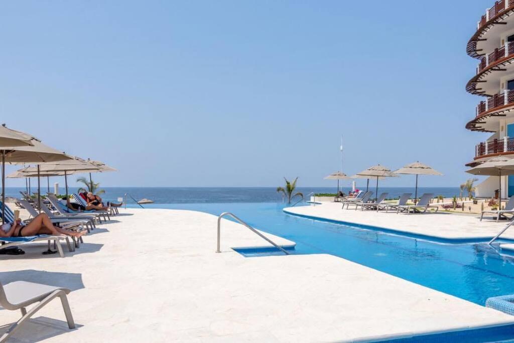 Beachfront Apartment in Puerto Escondido at Vivo Resort