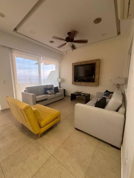 Beachfront Apartment in Puerto Escondido at Vivo Resort