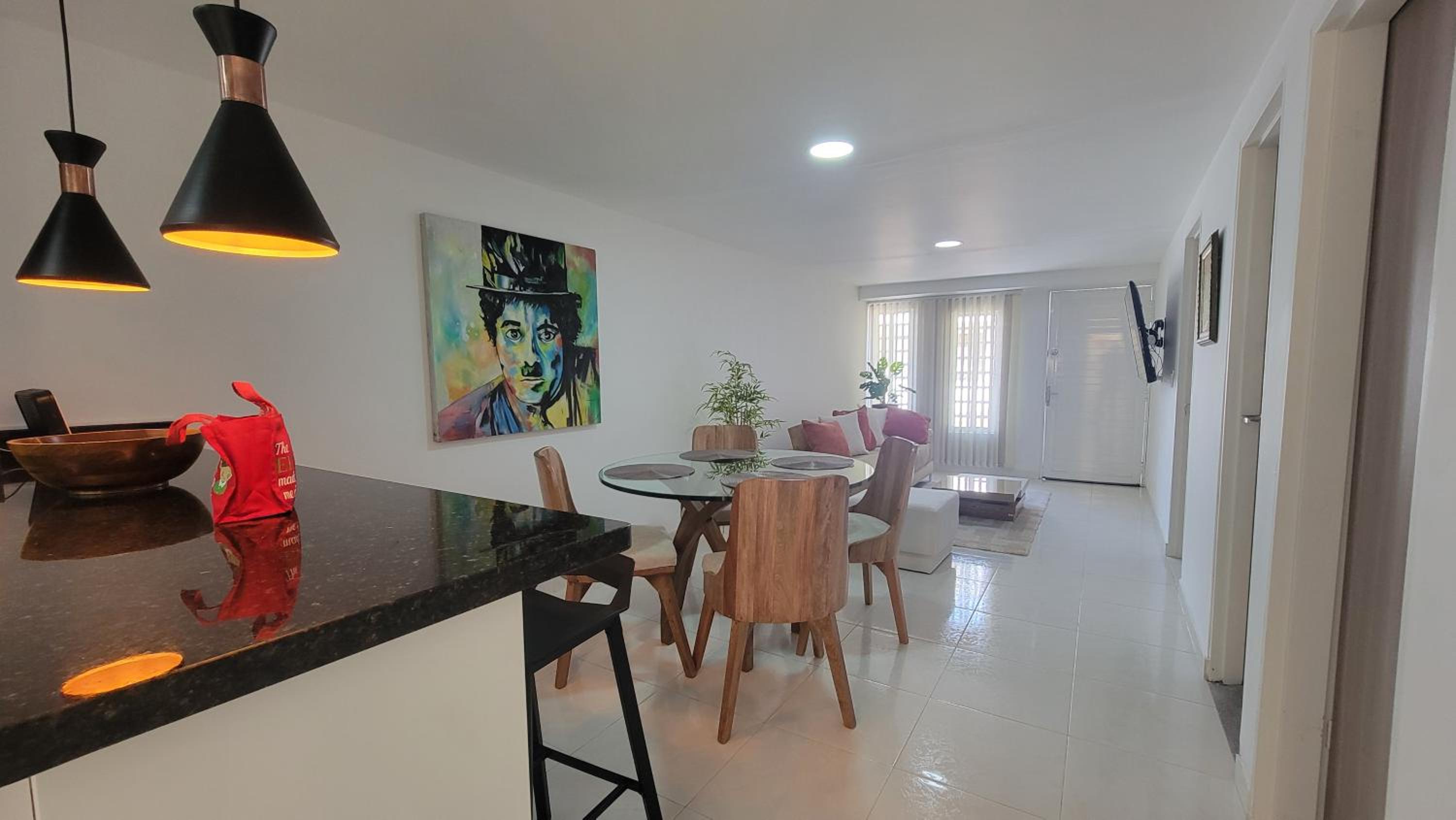 Acogedora casa en zona tranquila