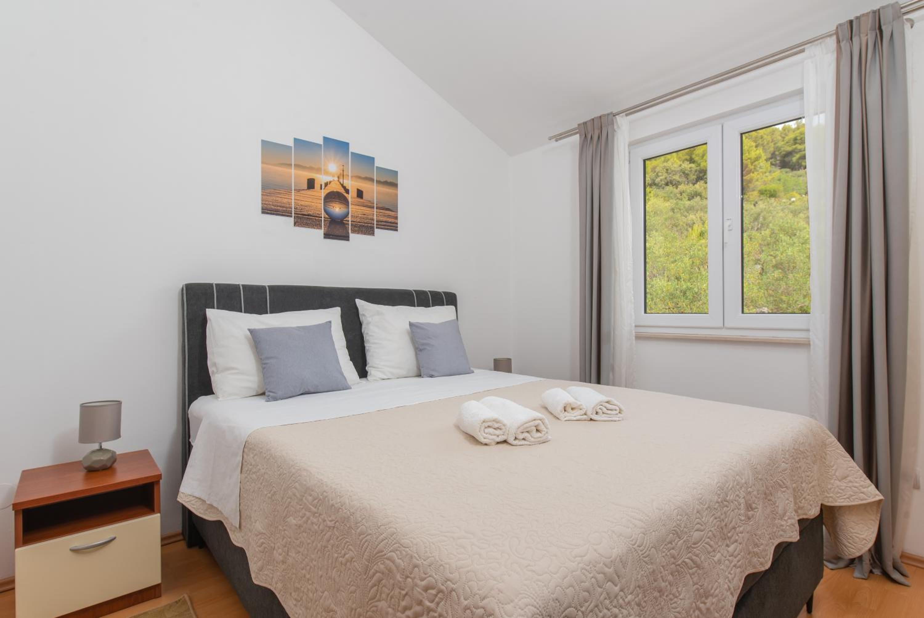 Apartments Iva
