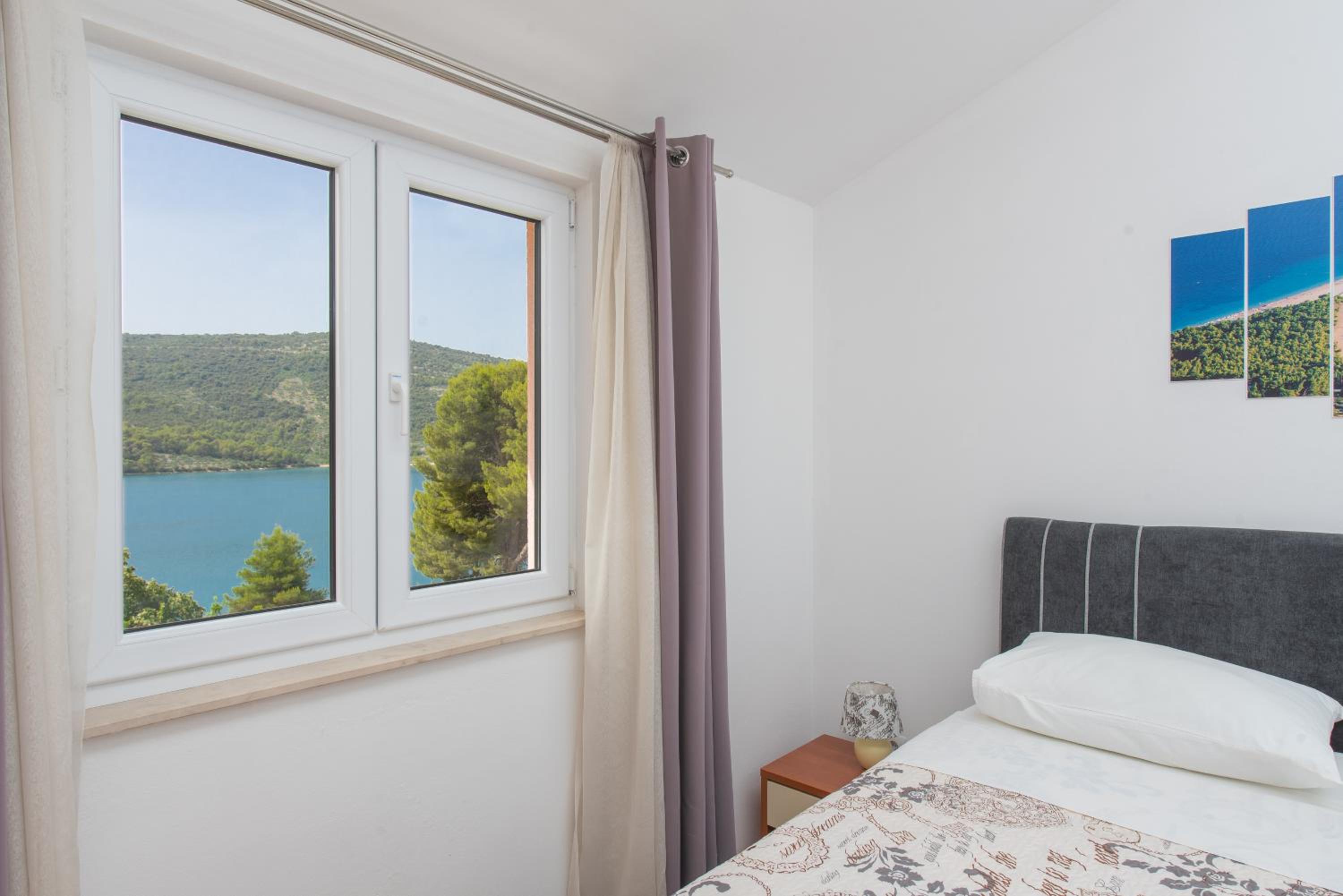 Apartments Iva