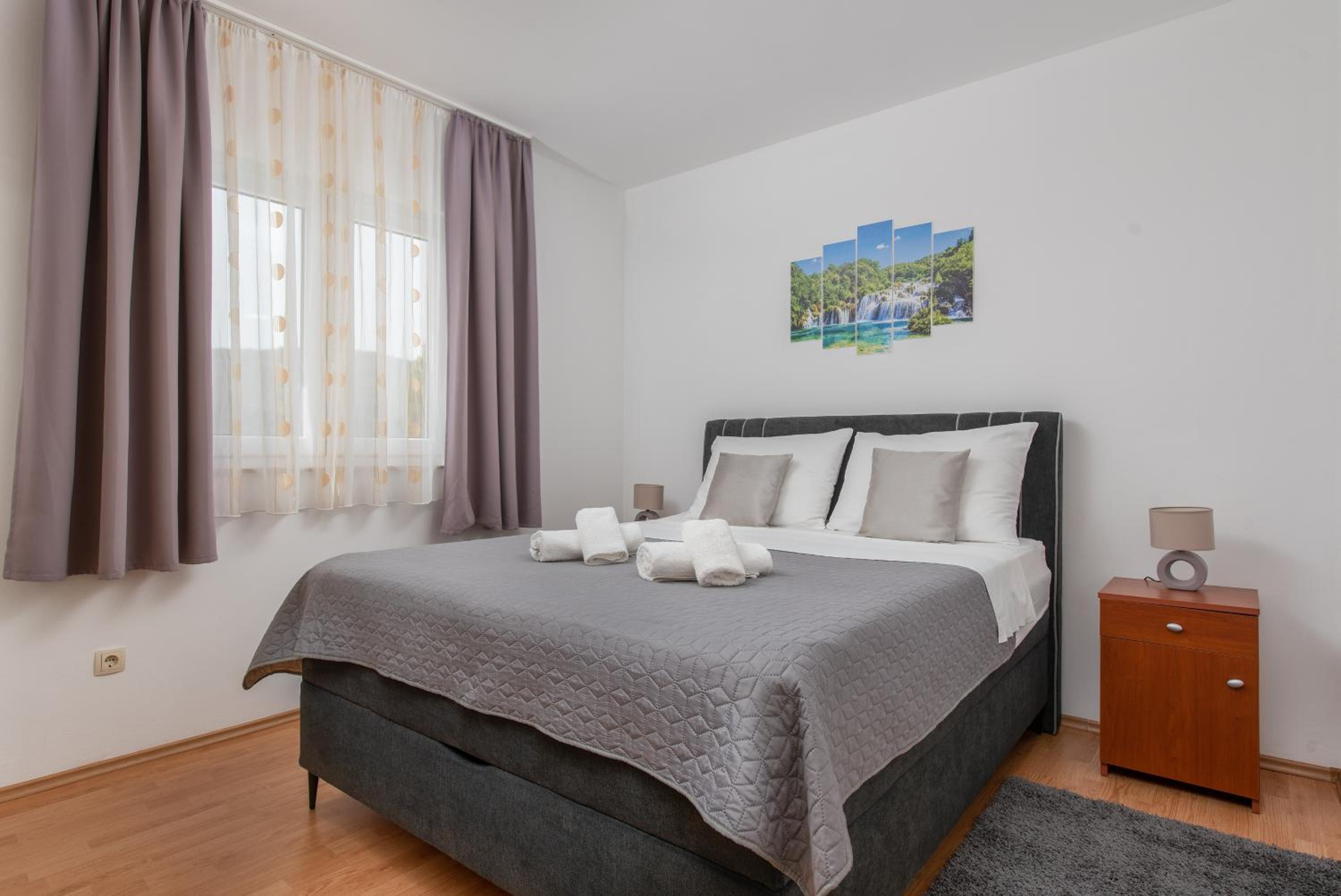 Apartments Iva