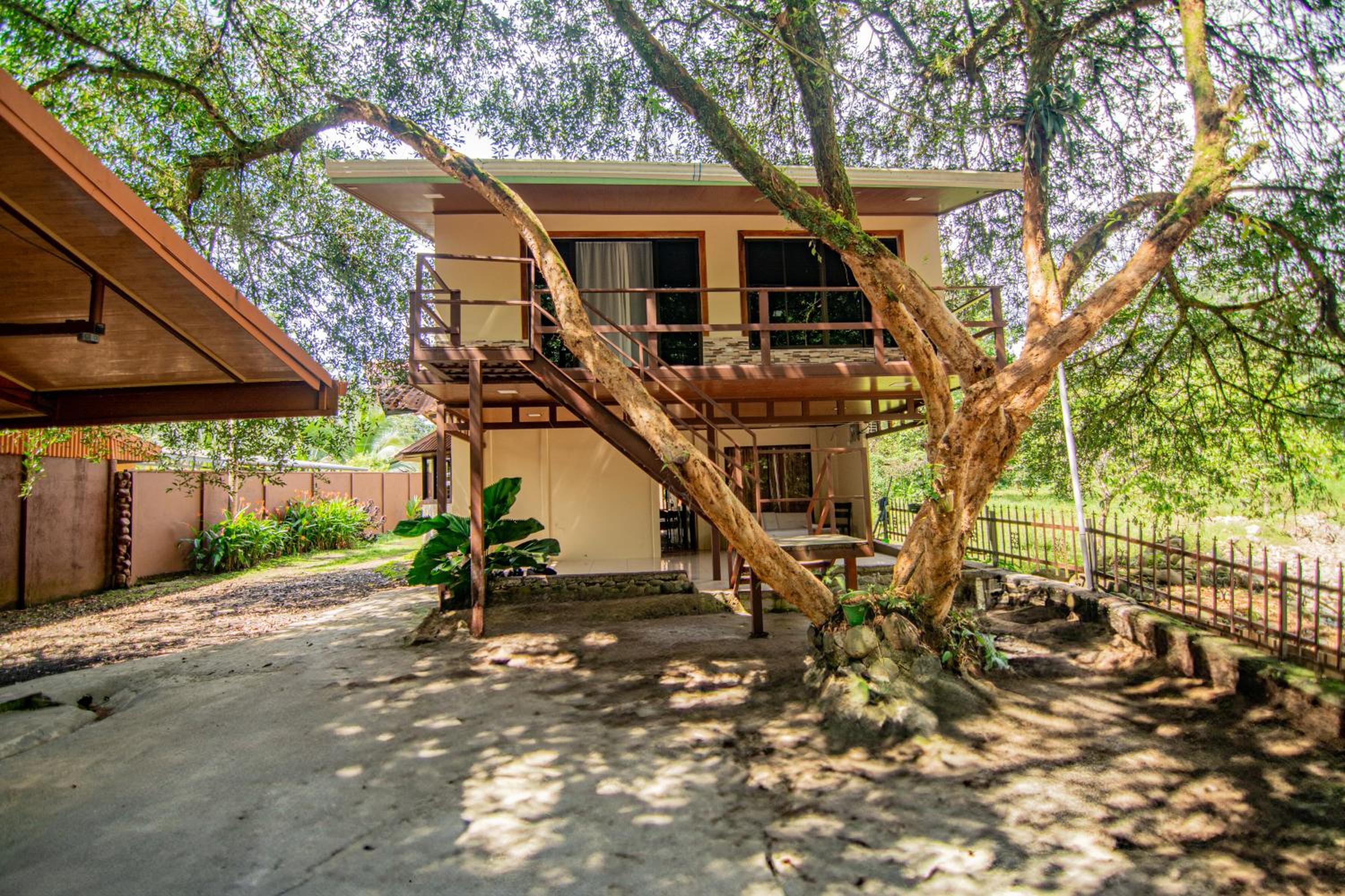 Villa Escondida