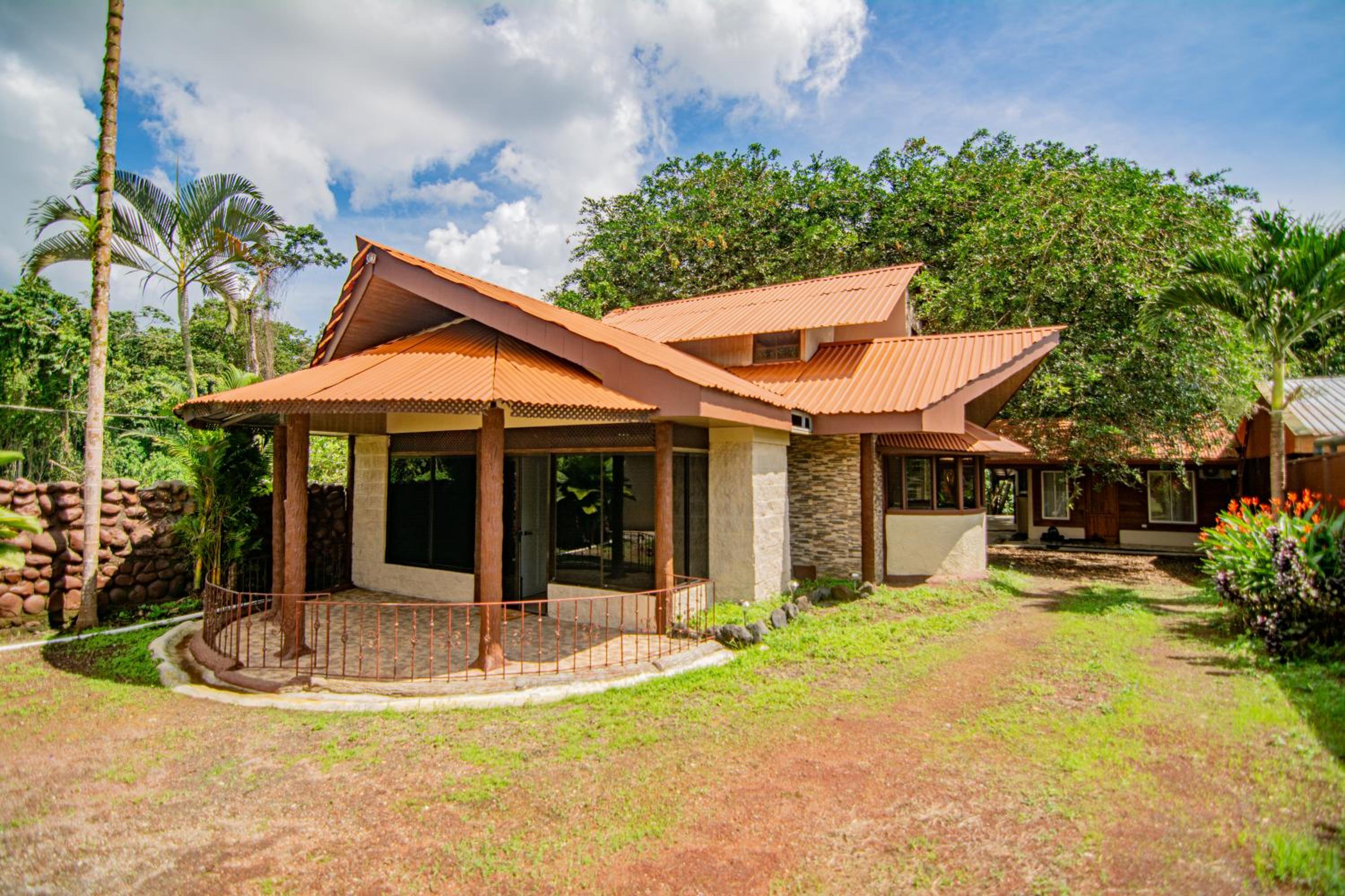 Villa Escondida