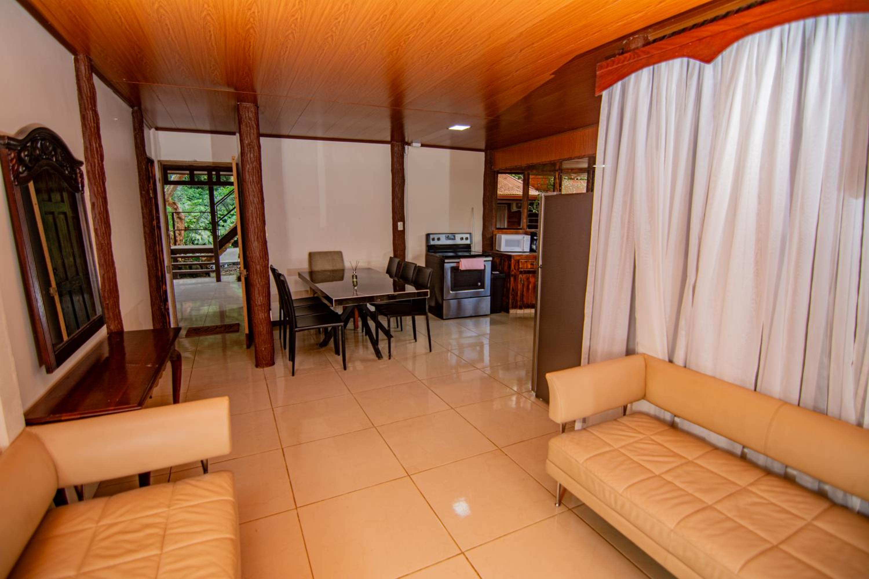 Villa Escondida