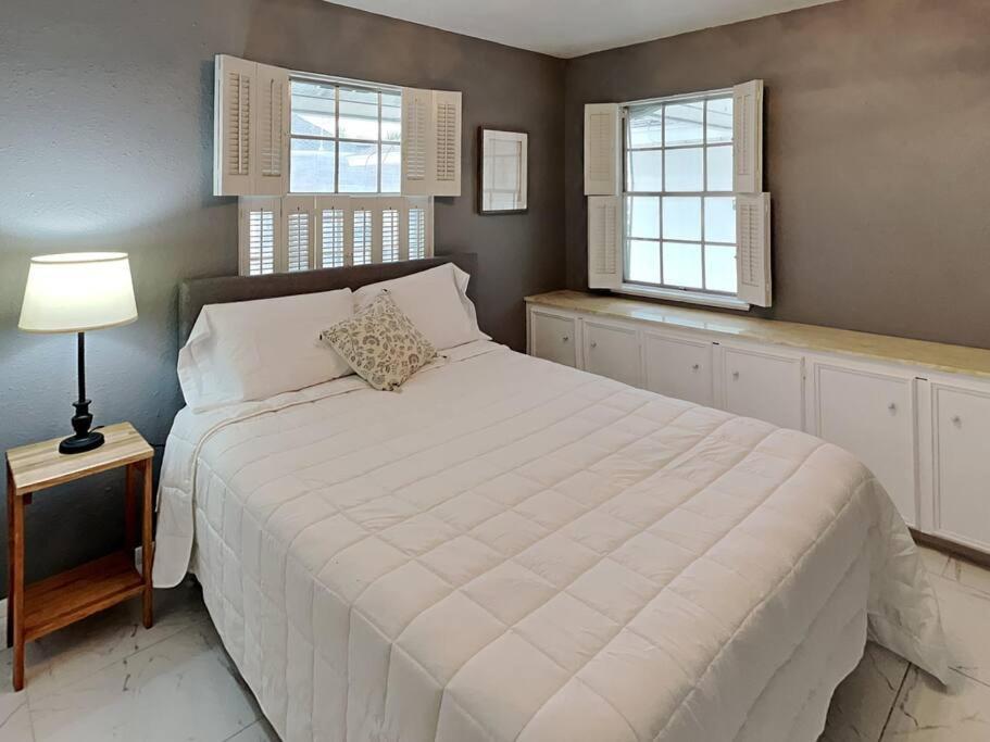 Oceanfront Retreat 2 Homes for 29-Guests