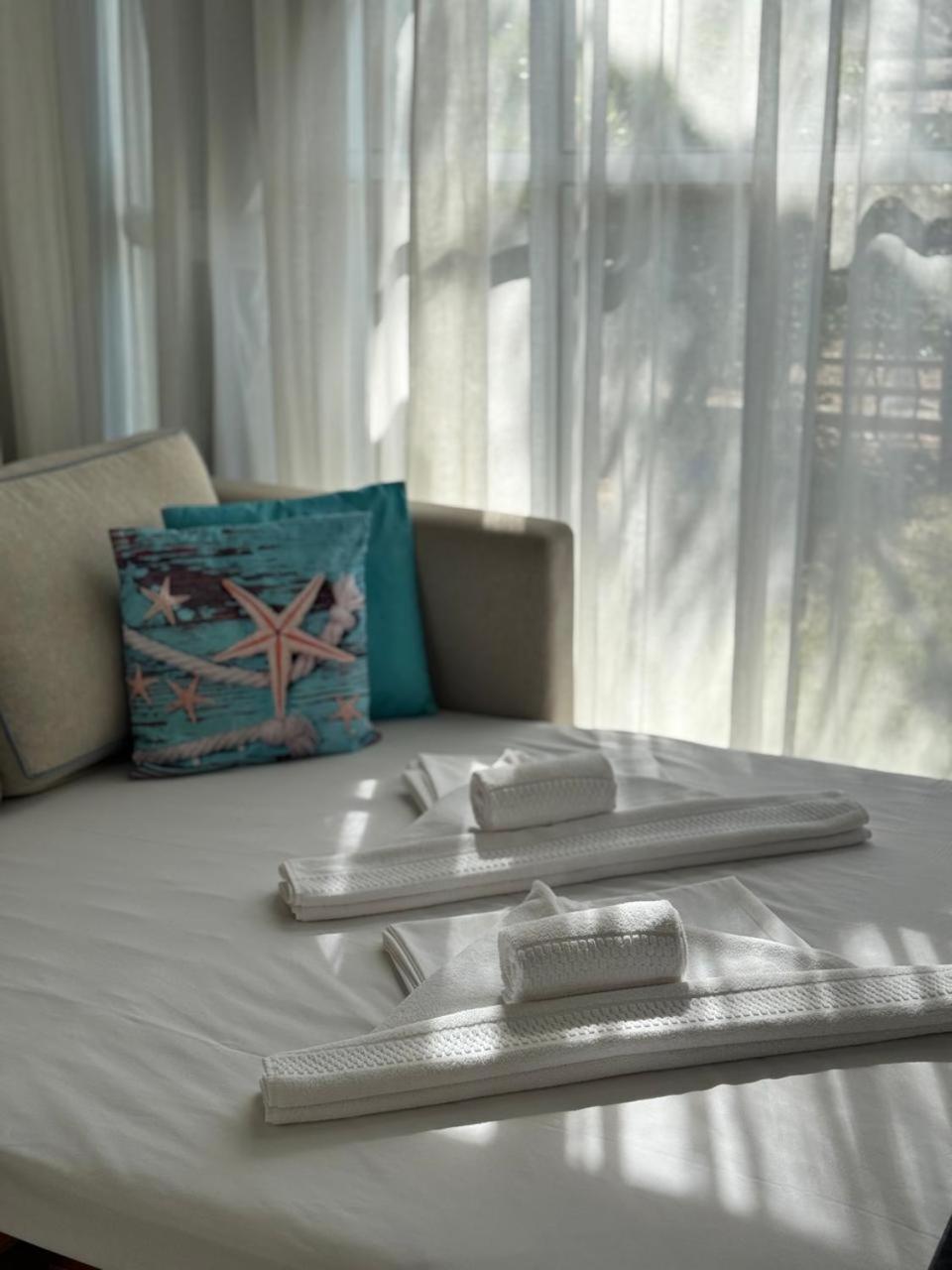 Illa Blue Village