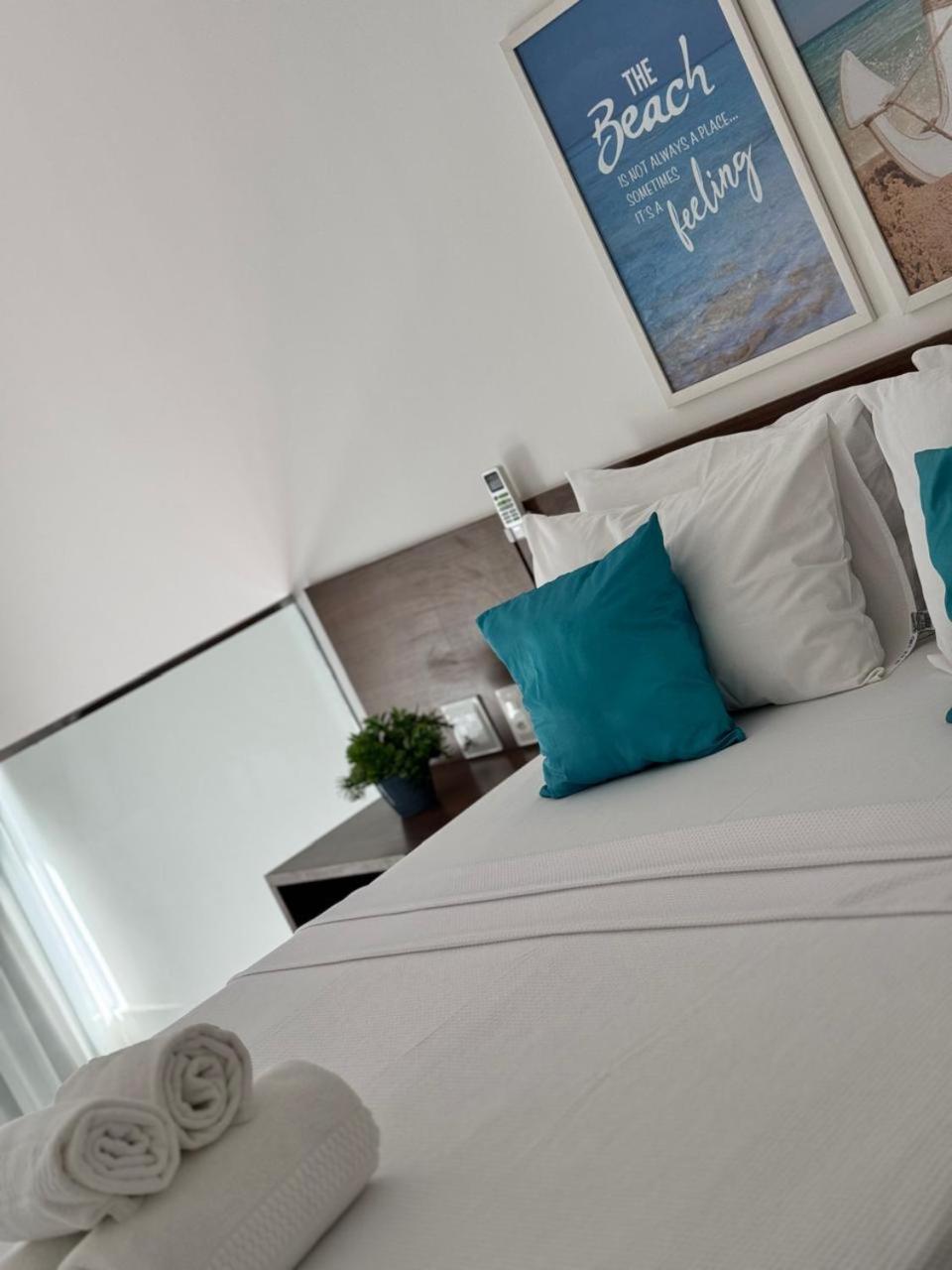 Illa Blue Village