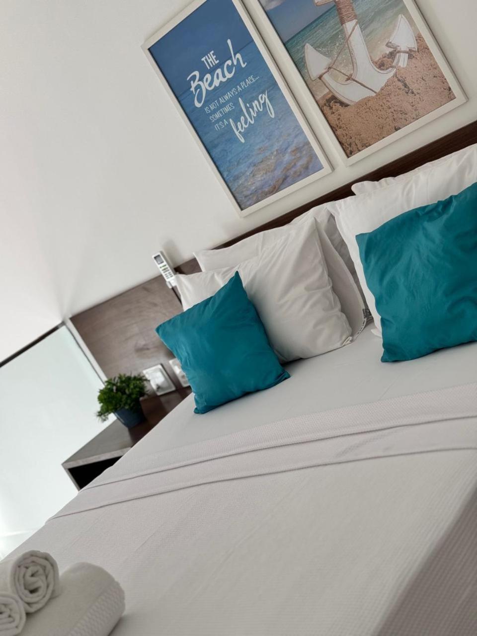 Illa Blue Village