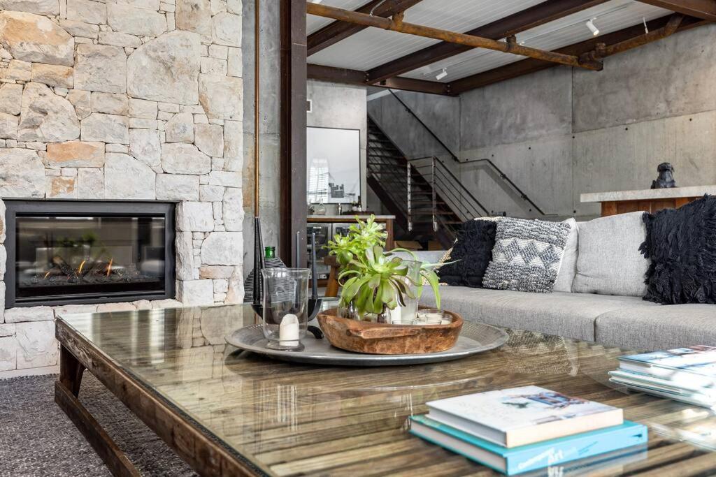 Ocean Beach House Sorrento - Luxury with Heated Pool and Spa