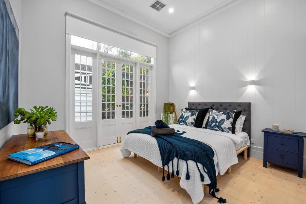 Ocean Beach House Sorrento - Luxury with Heated Pool and Spa