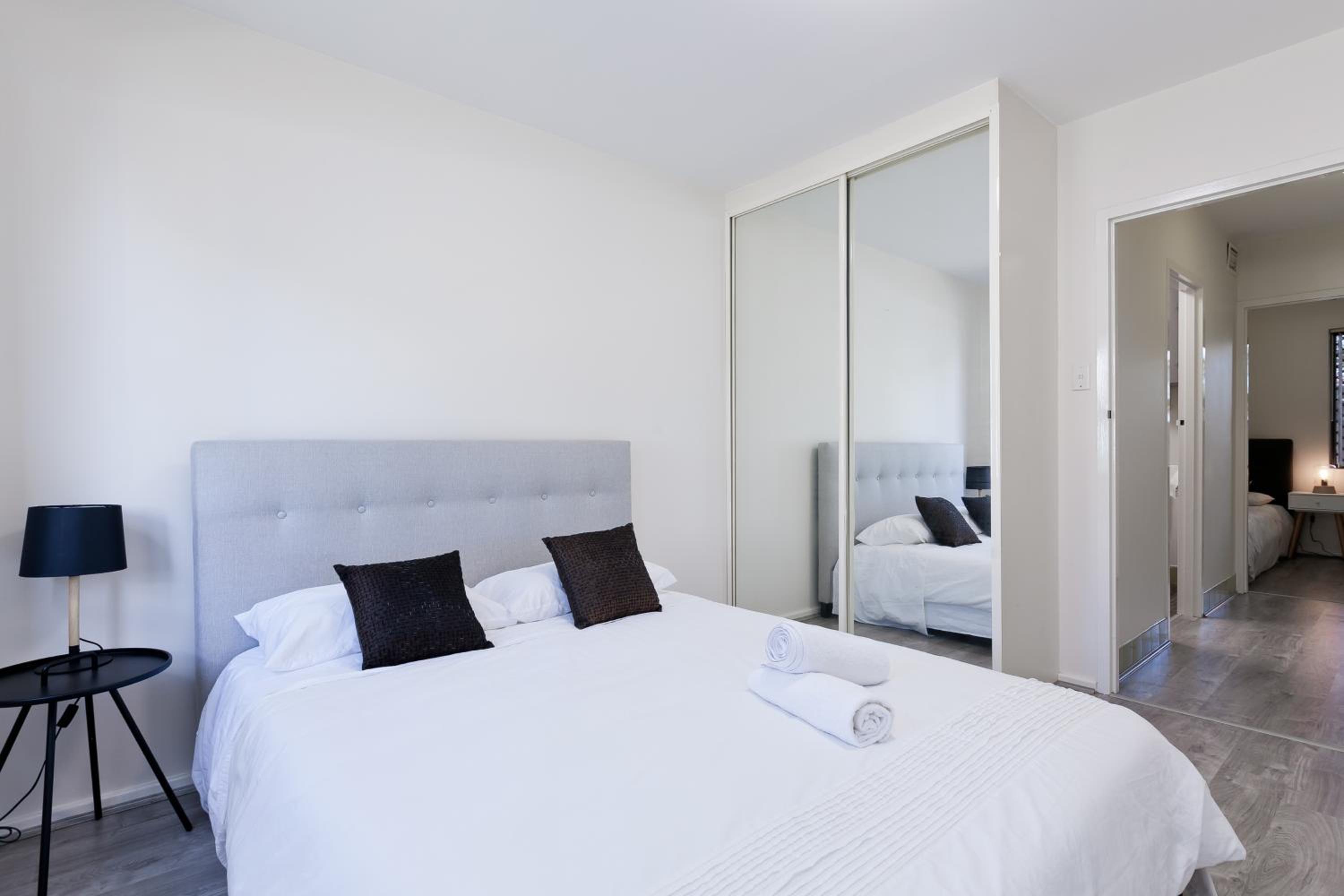 4 Center of South Perth