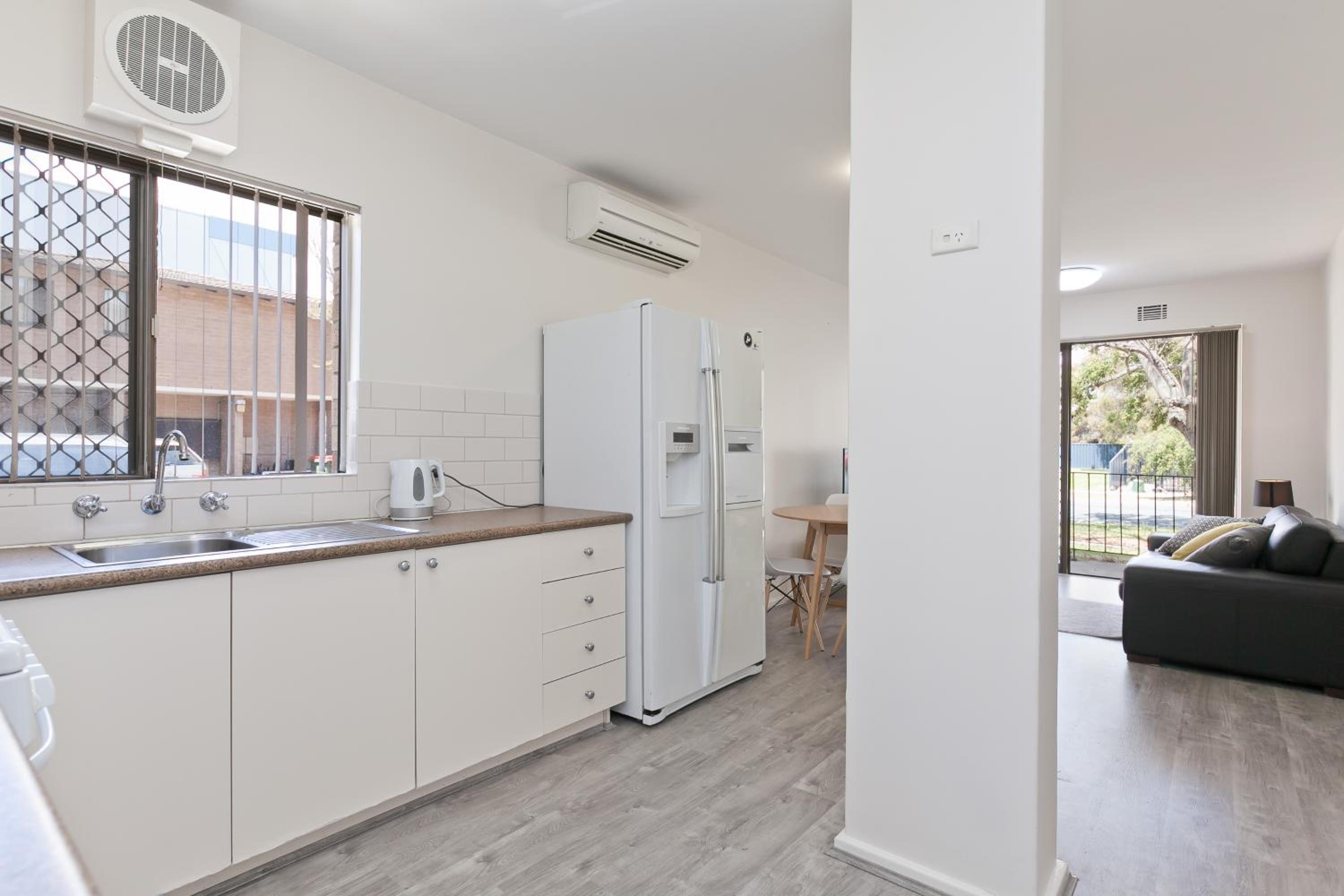 4 Center of South Perth
