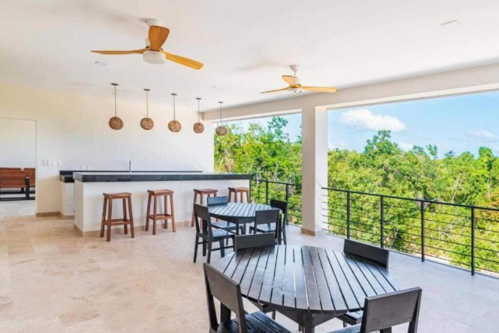 Brava Towers 3BR - Next Level B