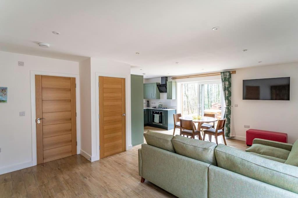 Ashenhurst, woodland lodge with hot tub for 4 view 5