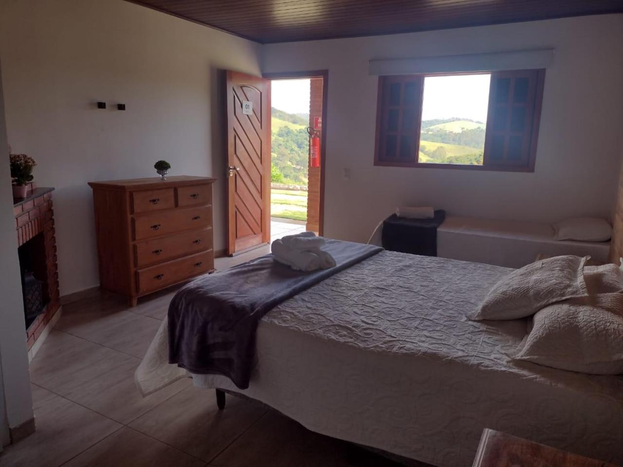 Hotel e Pousada M R