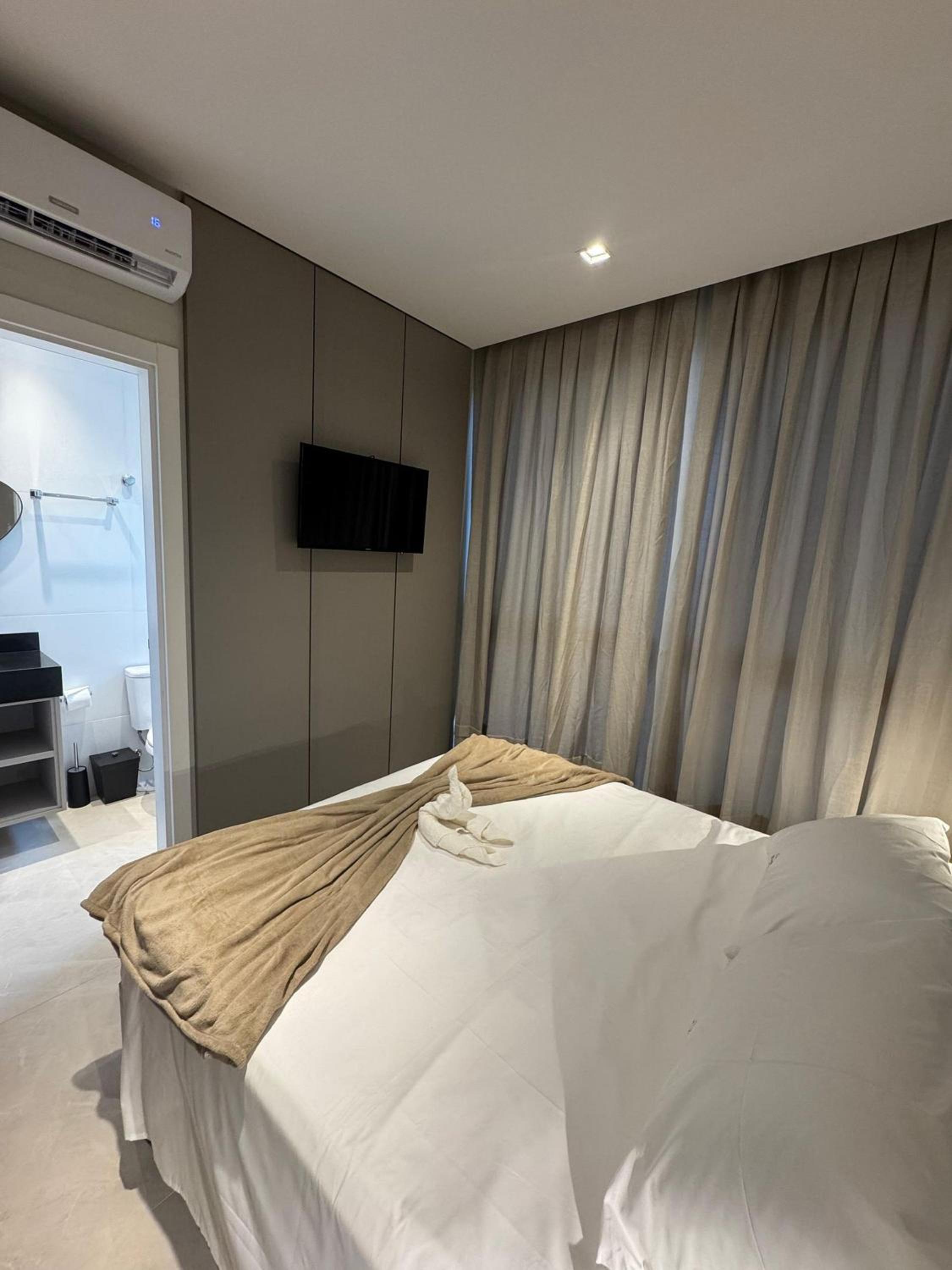Elegance Apartamentos 1 quarto para 4 pessoas em Bombinhas
