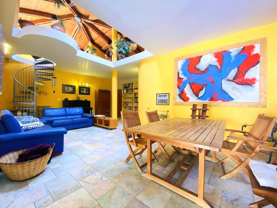 Comoda casa di lusso, elegantemente arredata