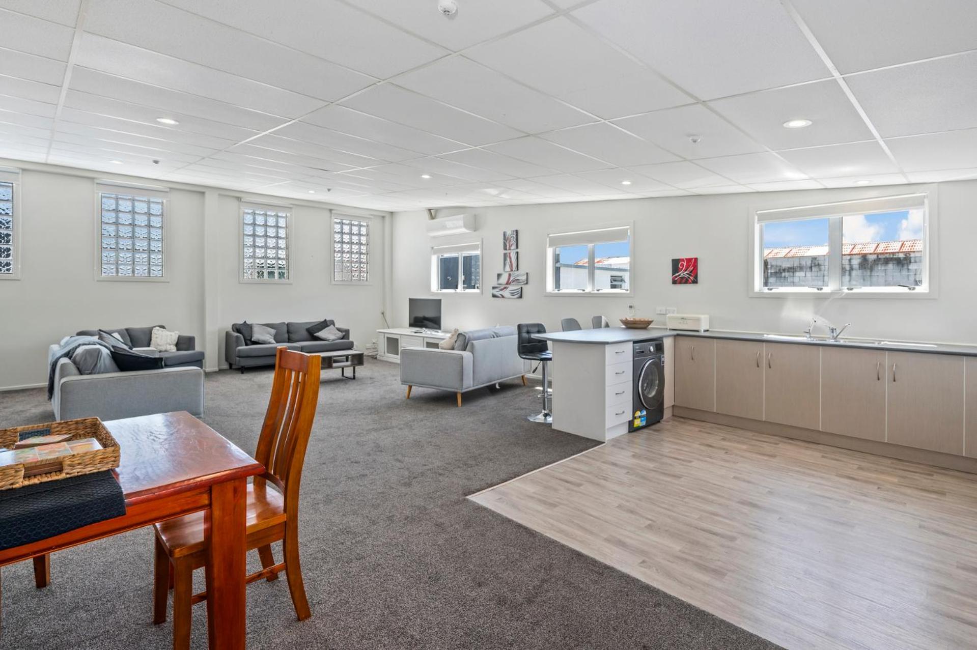 Central Comfort - Lake Taupo Holiday Home