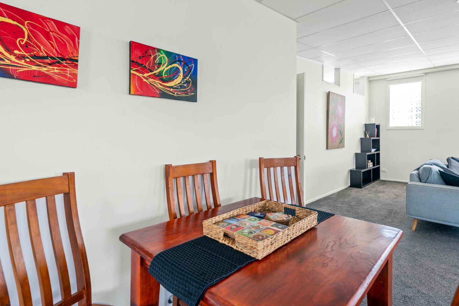 Central Comfort - Lake Taupo Holiday Home