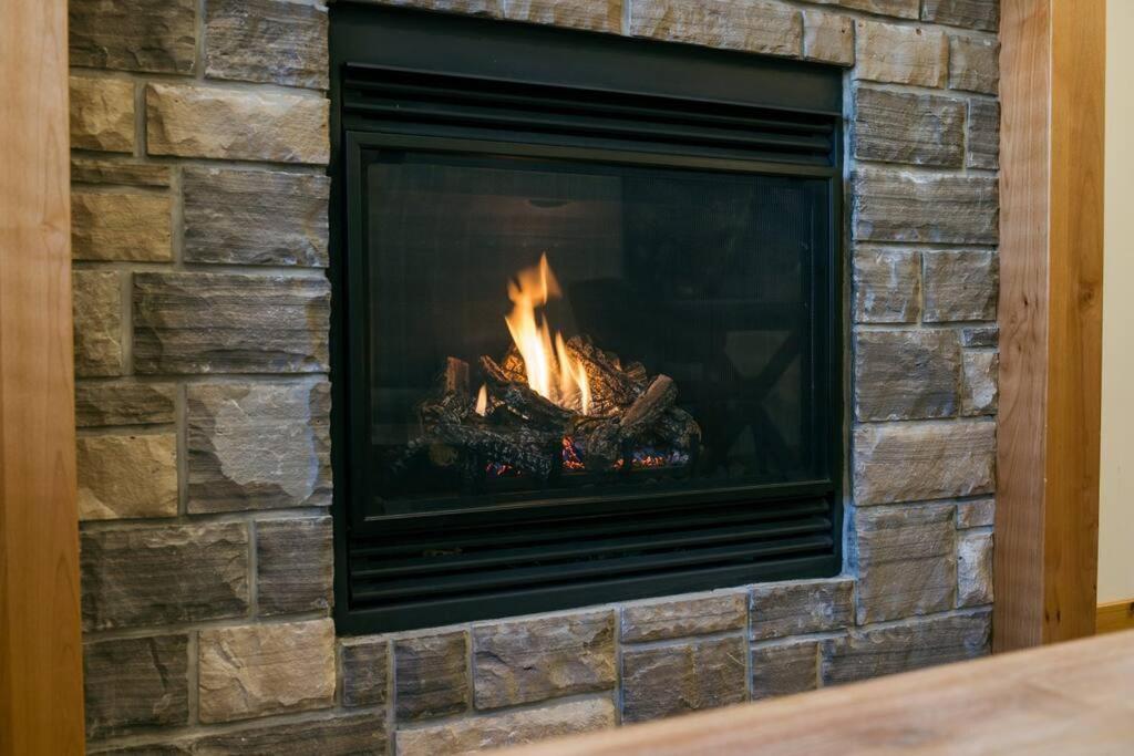 Hotel Pinecrest Hideaway - Image 1