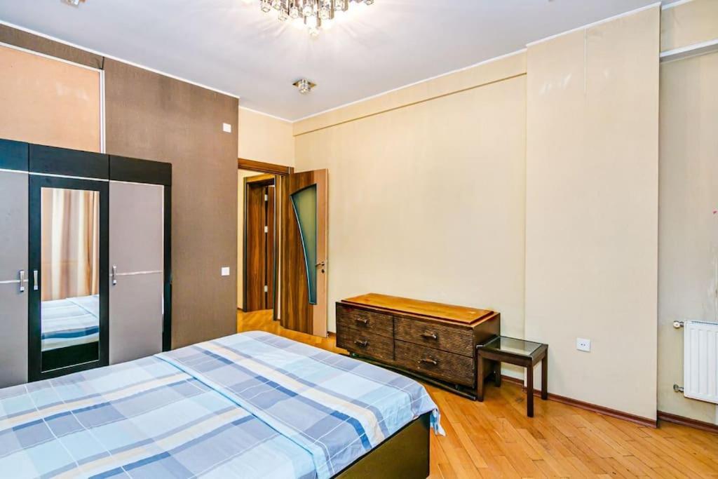 All conditional apartment 5