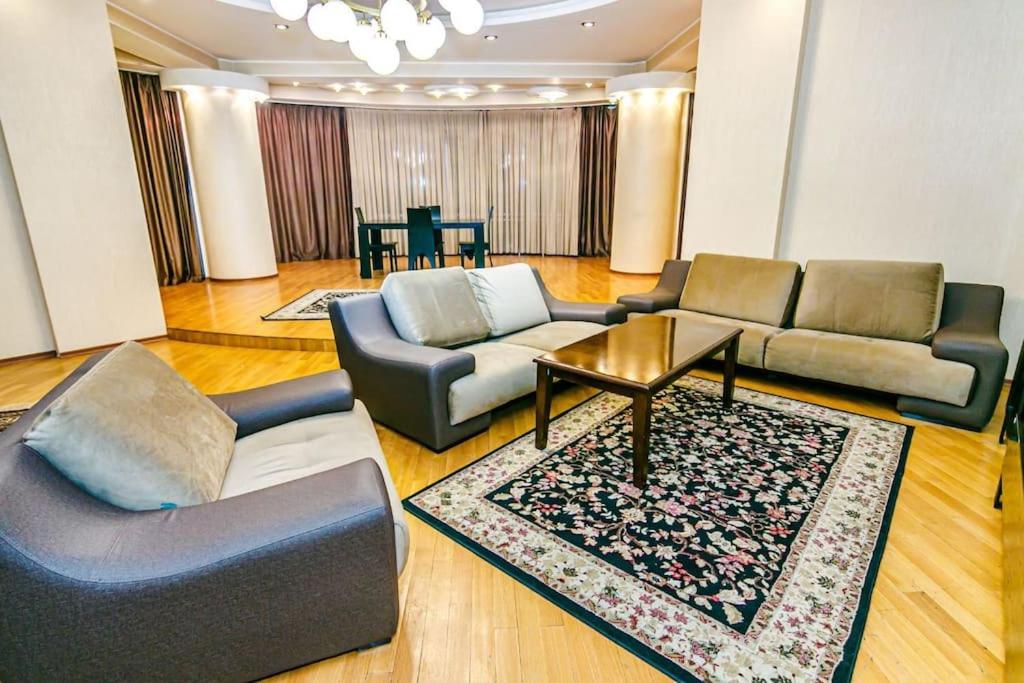 All conditional apartment 5