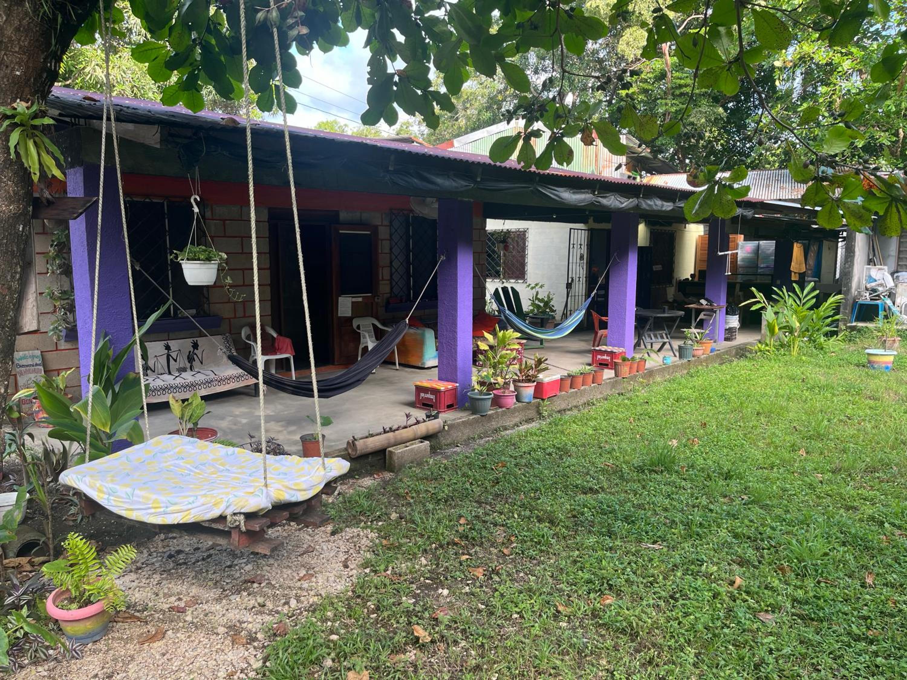 Hotel Passiflora Backpackers Samara - Image 1