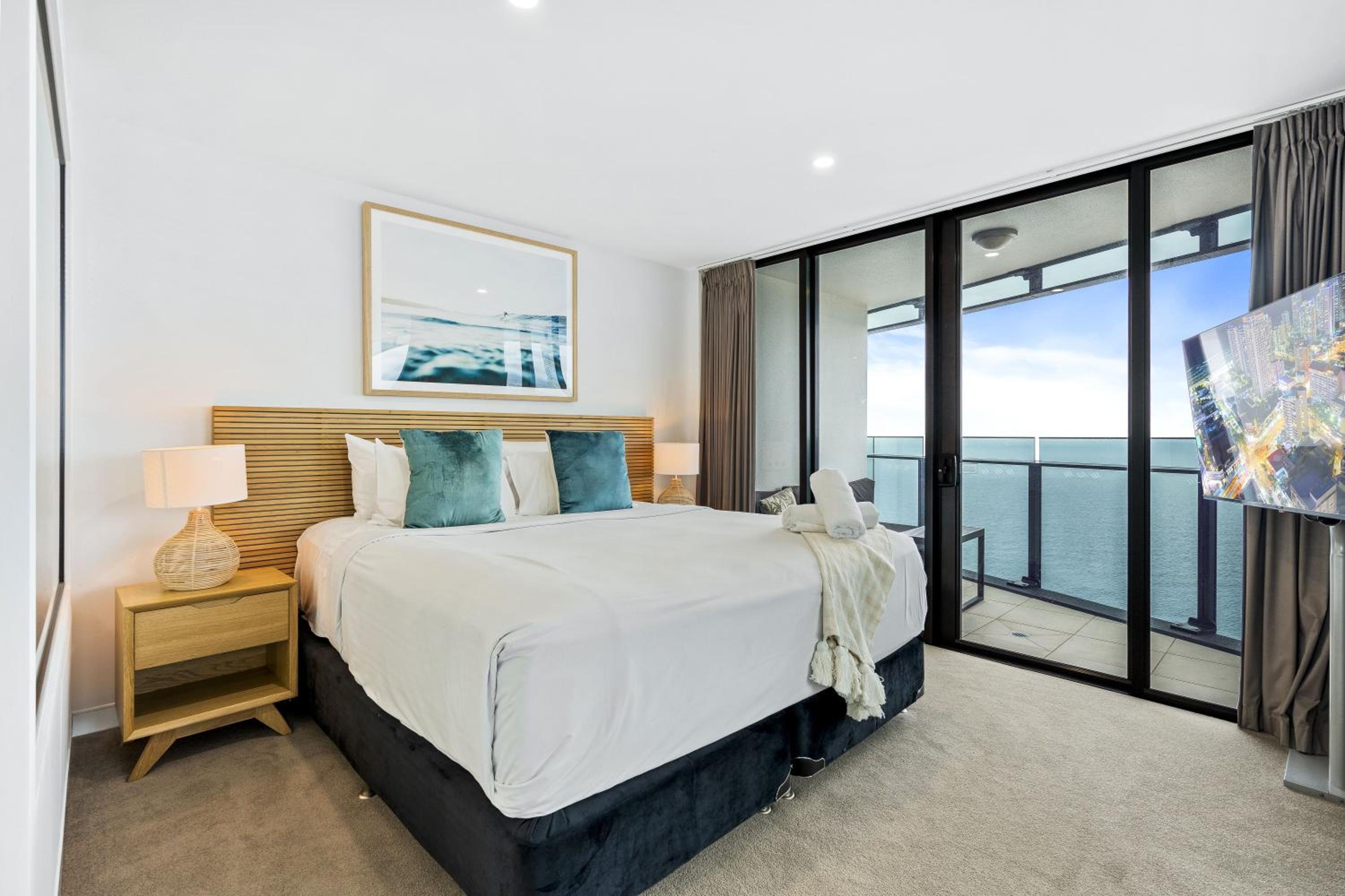 2 & 3 Bedroom OCEAN VIEW Apartments at Soul Surfers Paradise - Q Stay