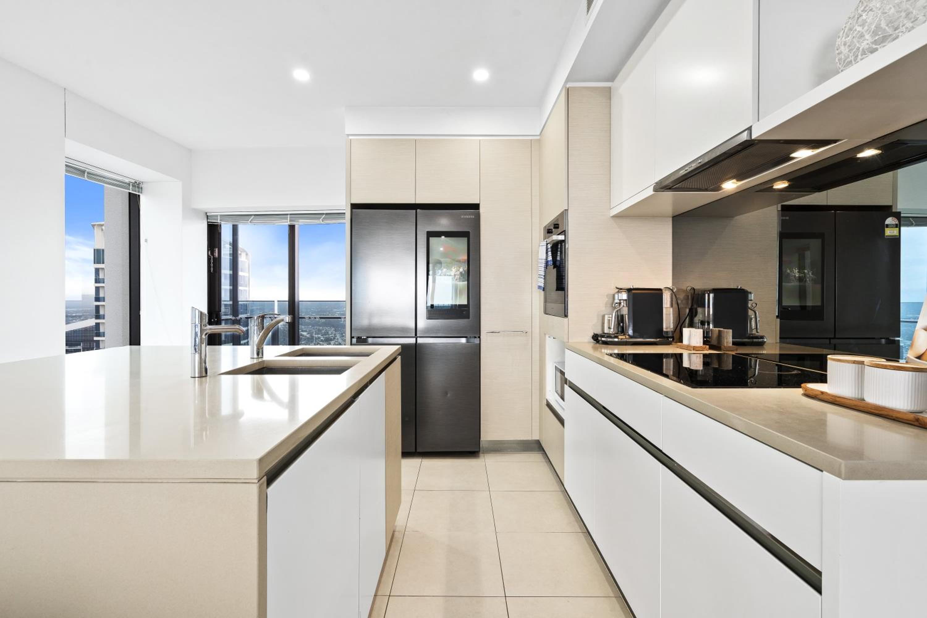 2 & 3 Bedroom OCEAN VIEW Apartments at Soul Surfers Paradise - Q Stay