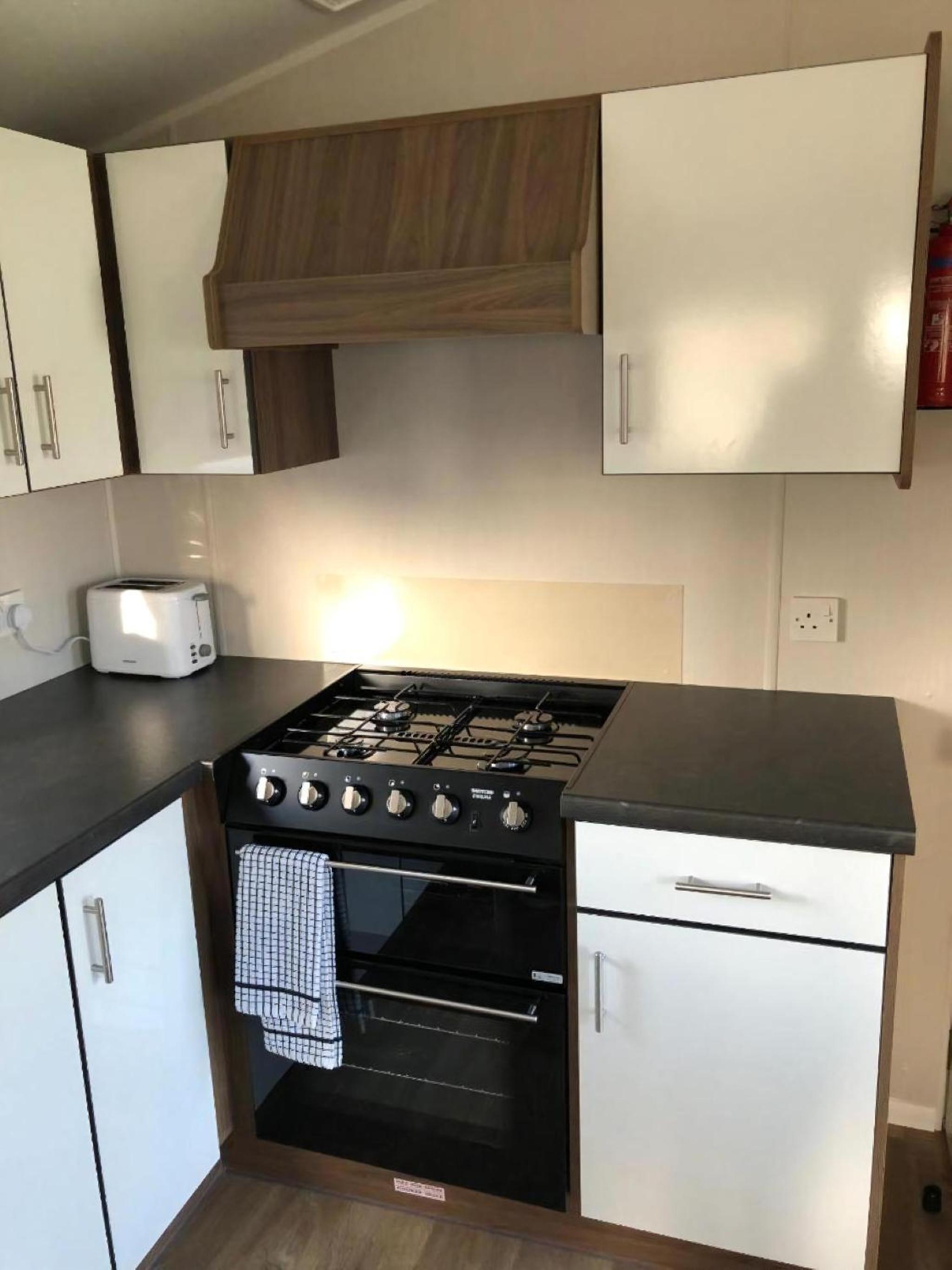 Modern 8 Berth Caravan At Seawick Holiday Park, Essex Ref 27352Sw view 2
