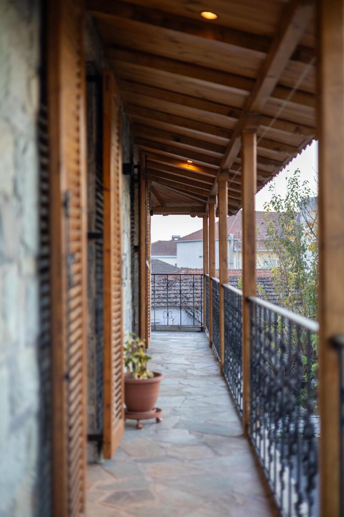 Vasilikis Stone House