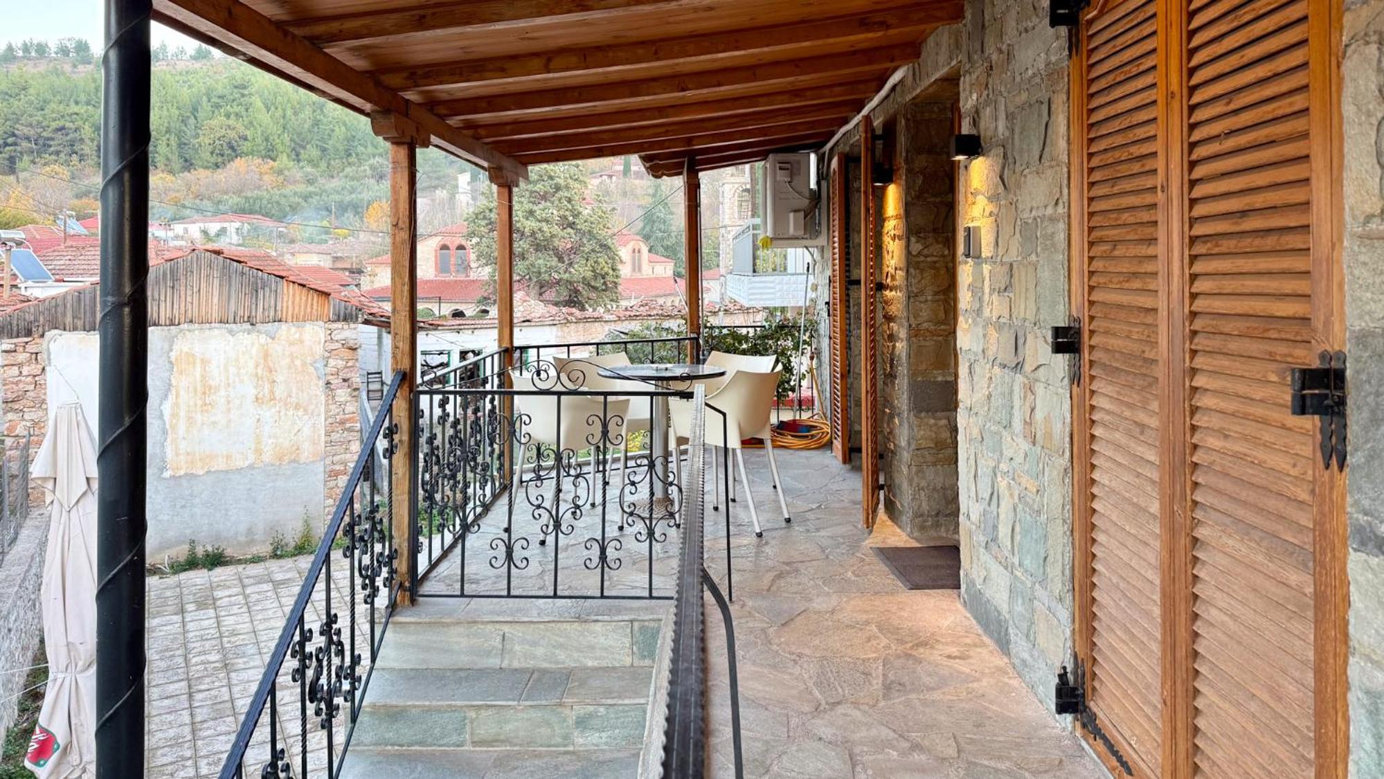 Vasilikis Stone House