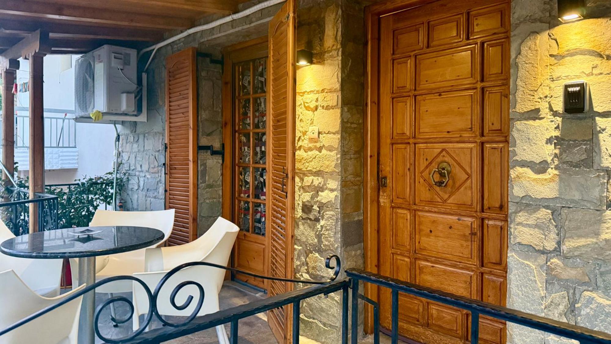 Vasilikis Stone House