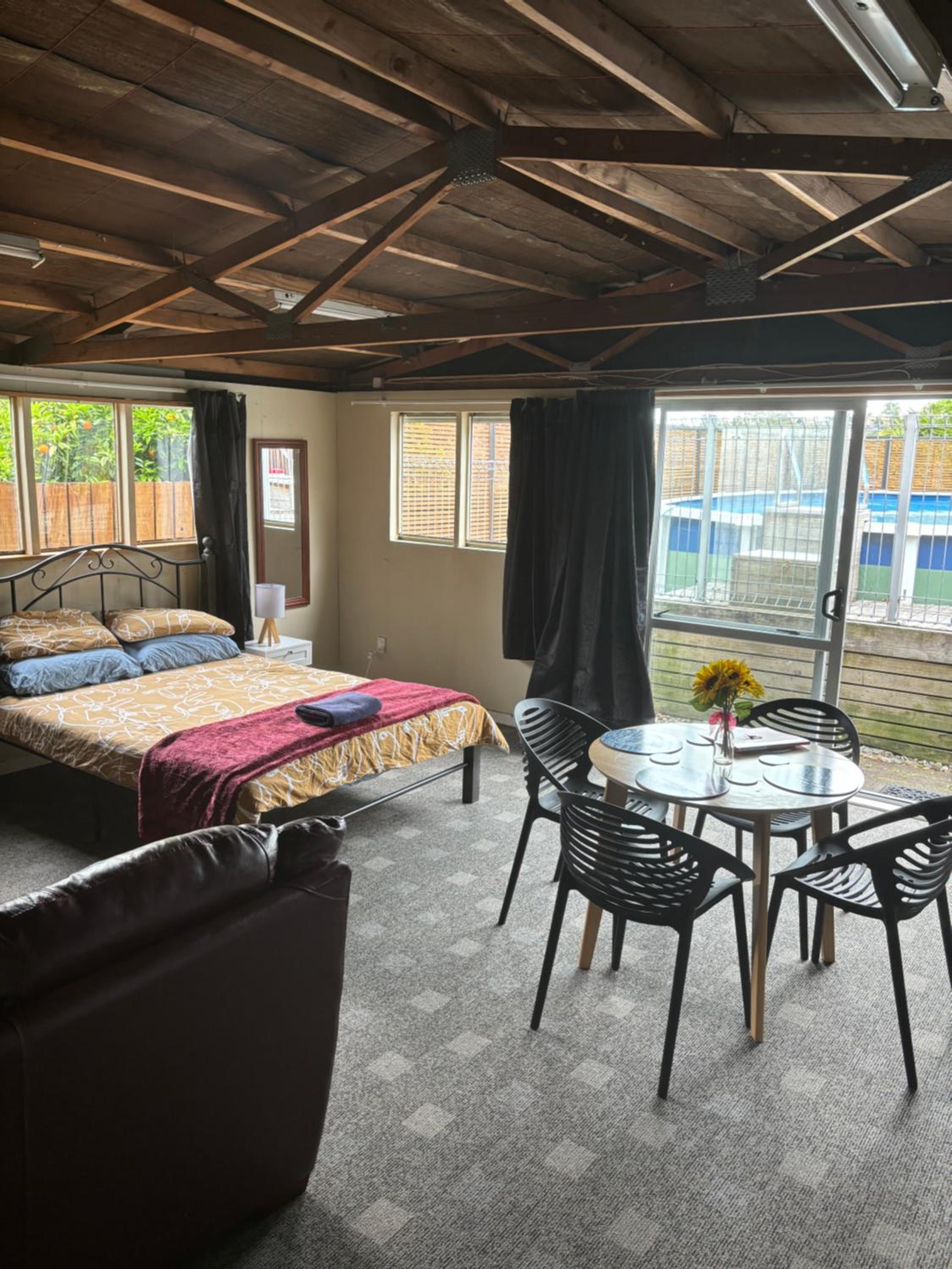 Stay at Staceys view 3