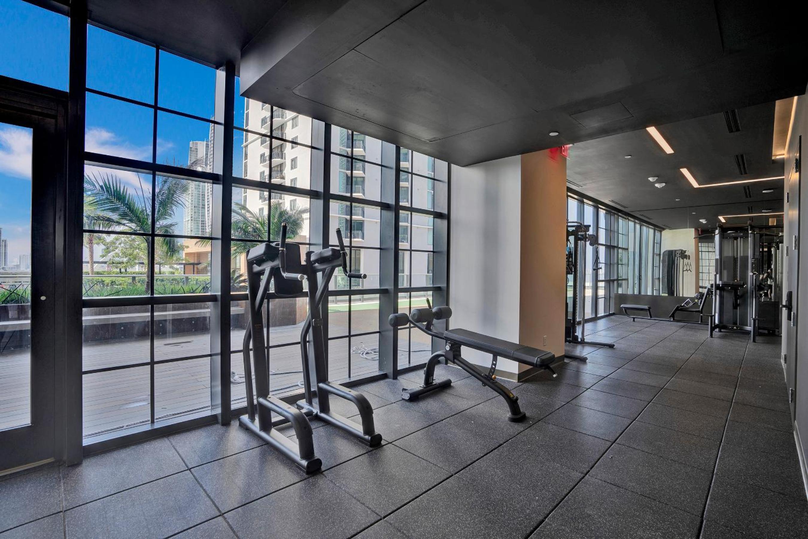 New 2-Bdrm Downtown Miami Apartment with Bay Vista