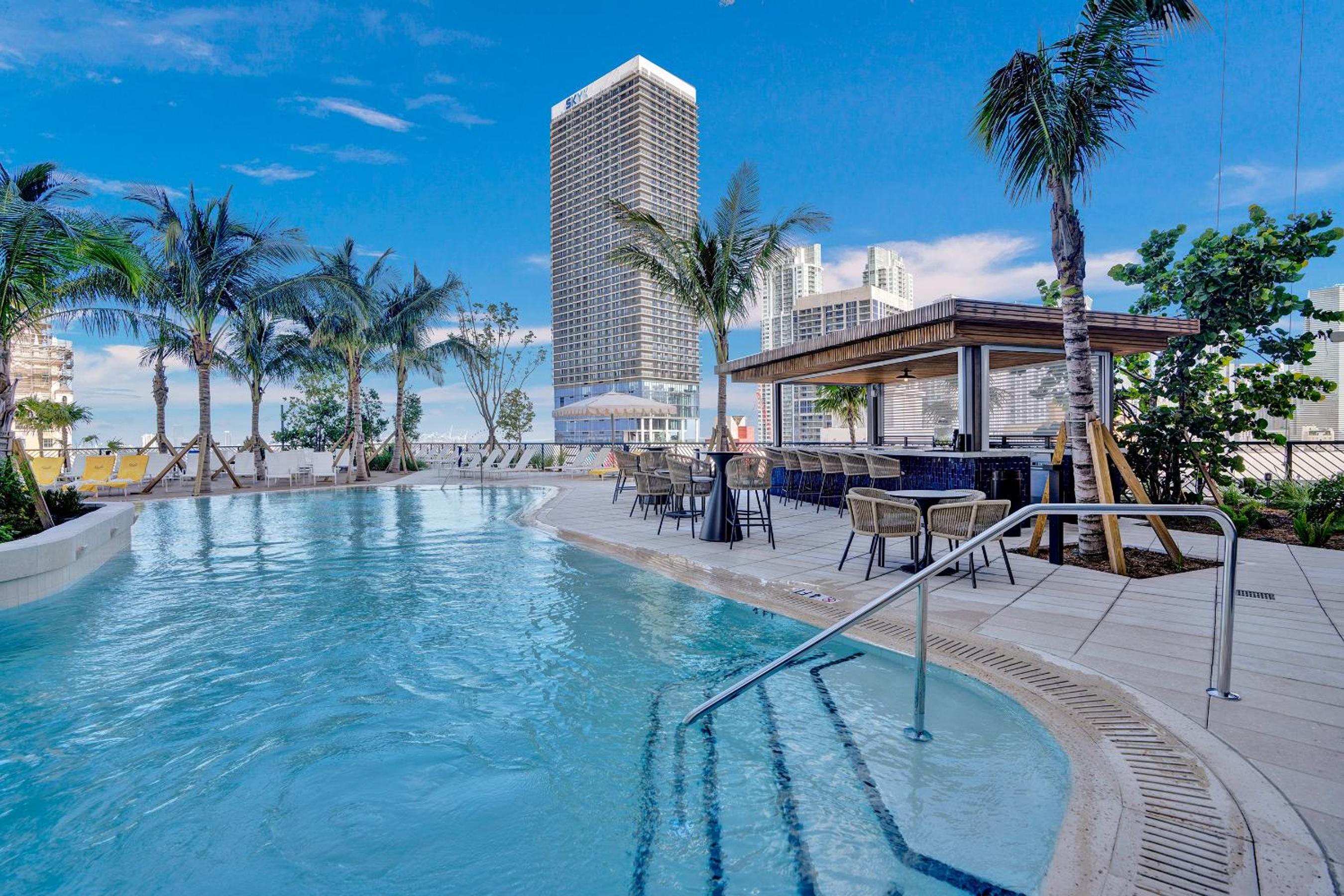 New 2-Bdrm Downtown Miami Apartment with Bay Vista