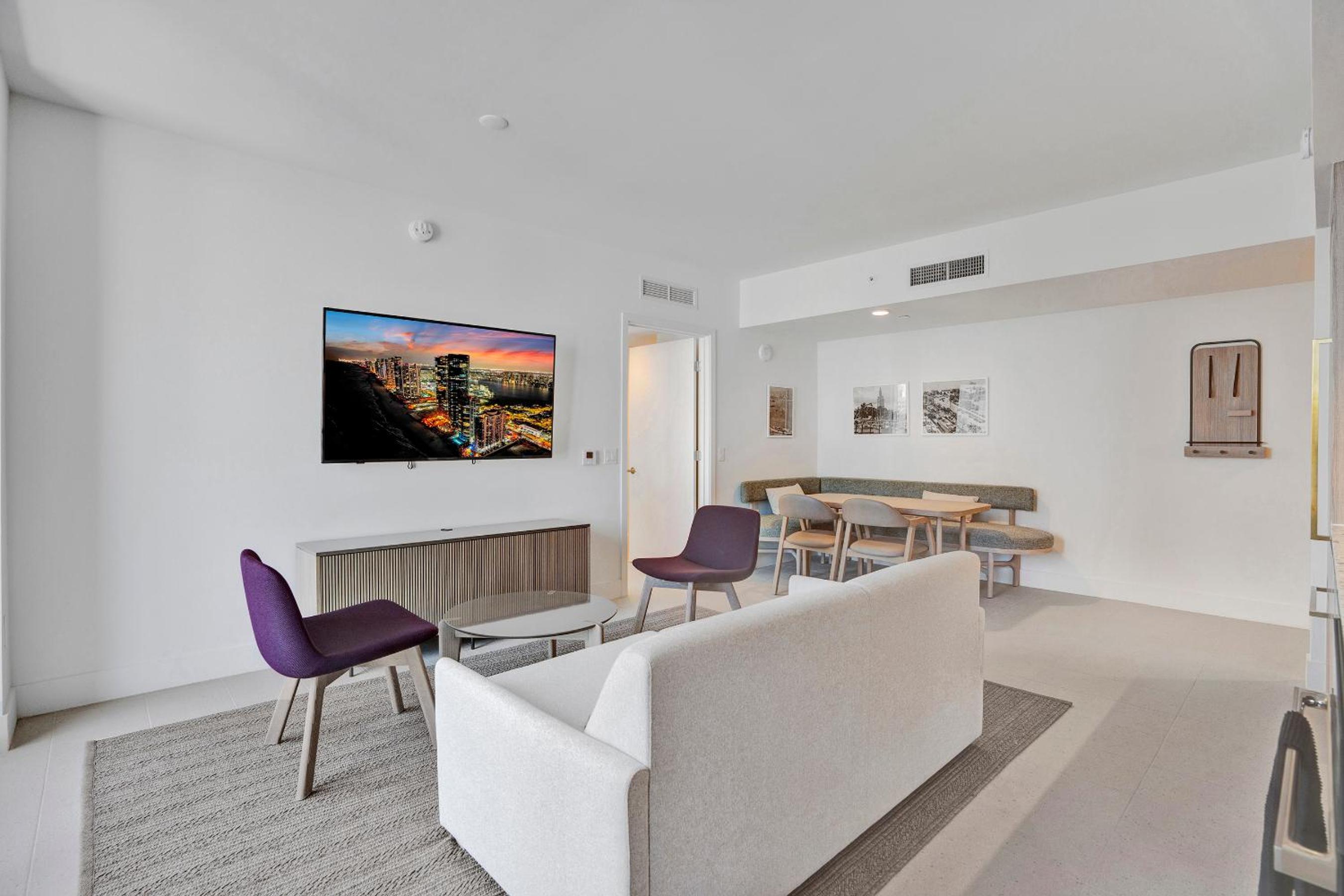 New 2-Bdrm Downtown Miami Apartment with Bay Vista