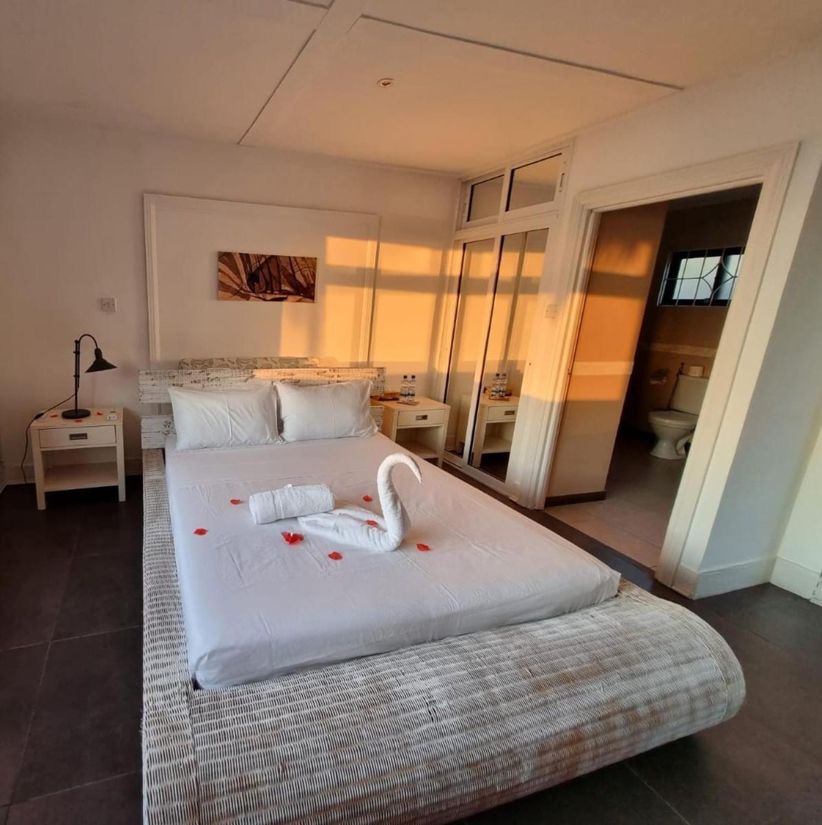 NORTHWEST BAY Seaview apartment