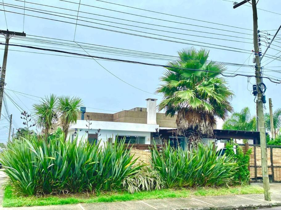Casa Buda com piscina e espaço gourmet