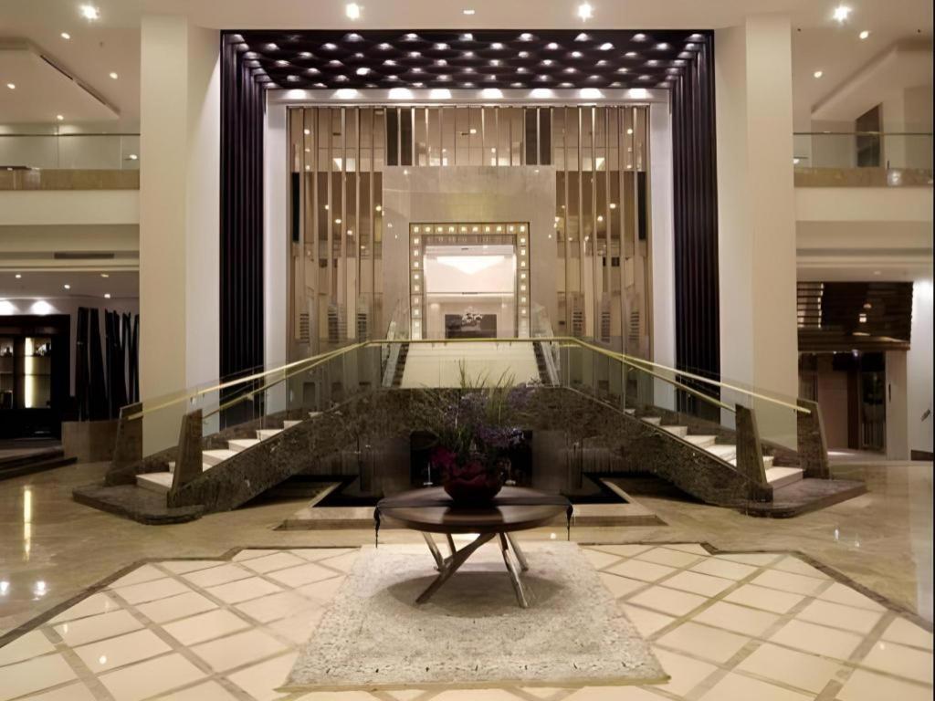 Qingdao Royal Garden Hotel