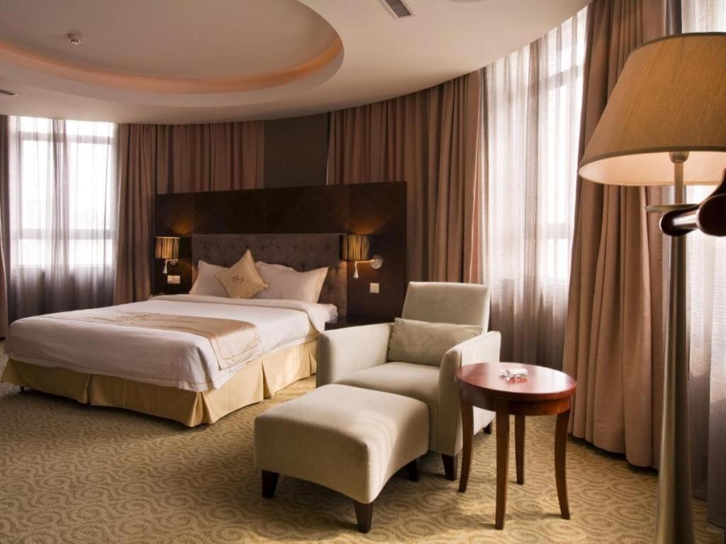 Qingdao Royal Garden Hotel