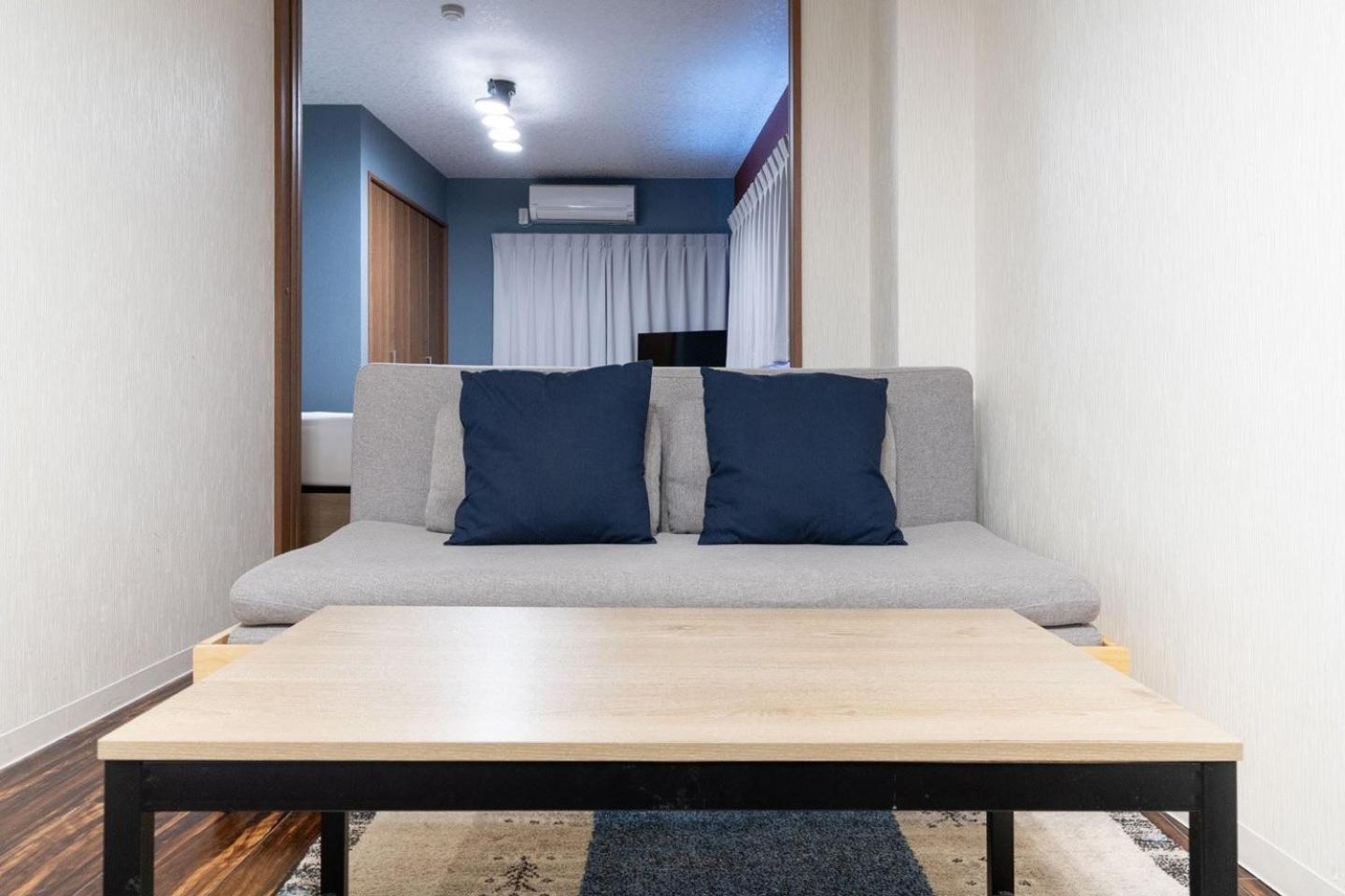 Osaka house sinkan