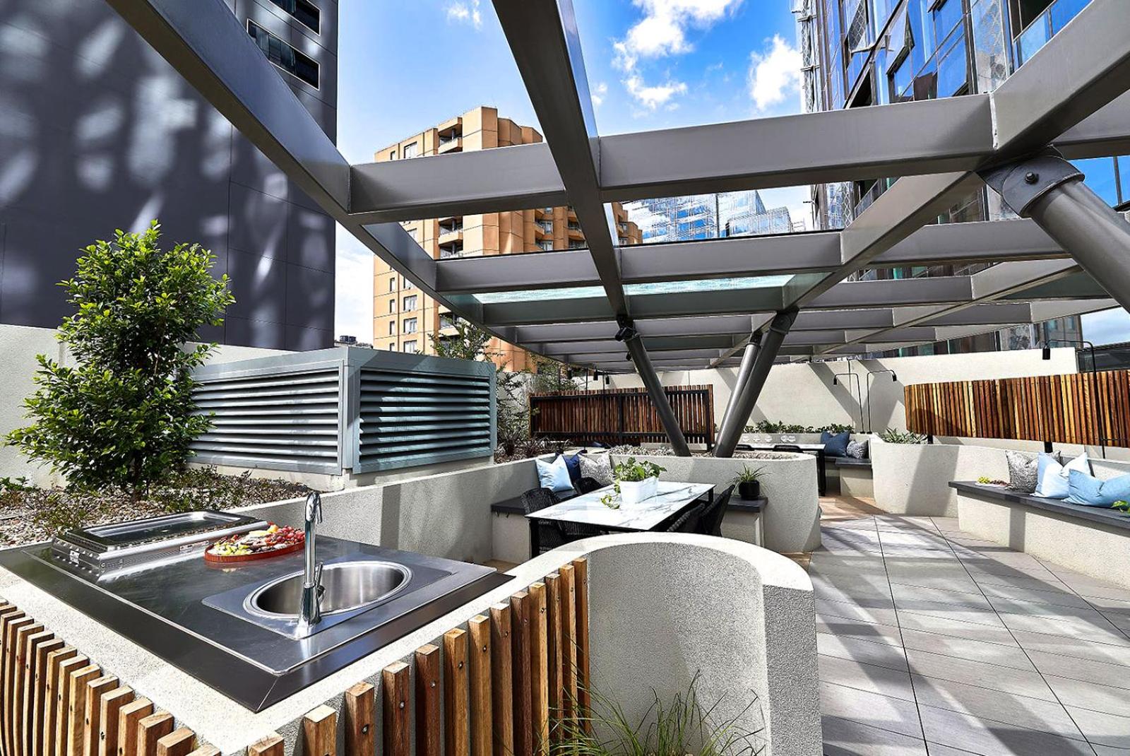 Modern One Bedroom Apt in CBD LD3001New