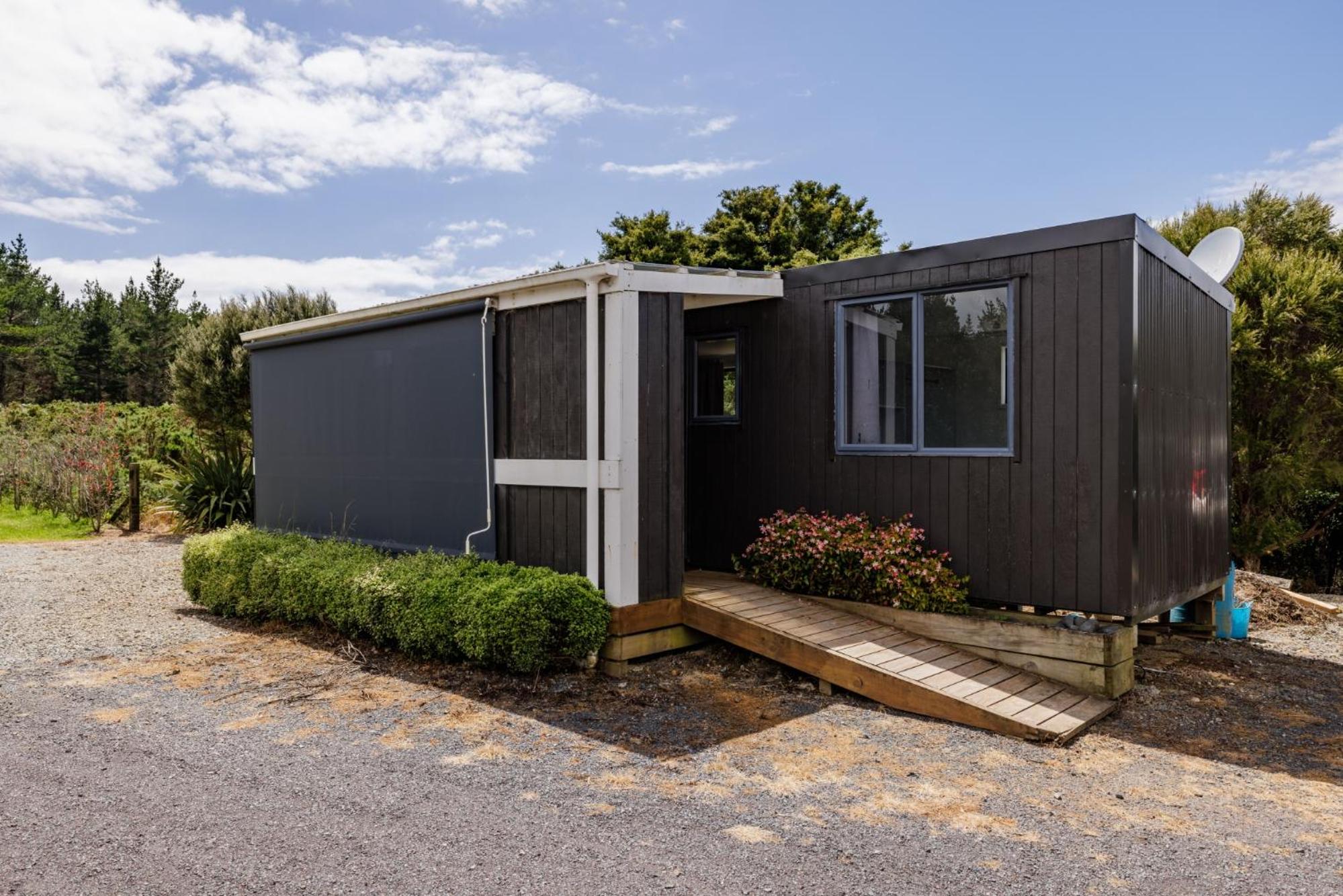 Hook and Line Hideaway - Kerikeri Holiday Home view 2