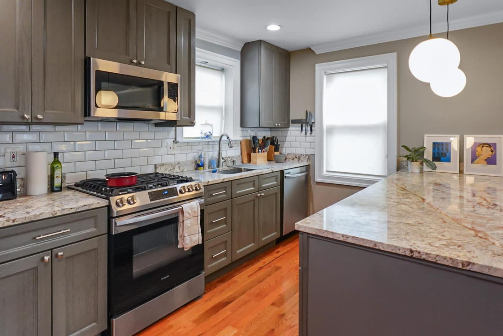 Gorgeous 2BR DC Home with Front Porch view 4